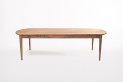 Mesa Adair, refinada mesa de comedor rústica inglesa en nogal