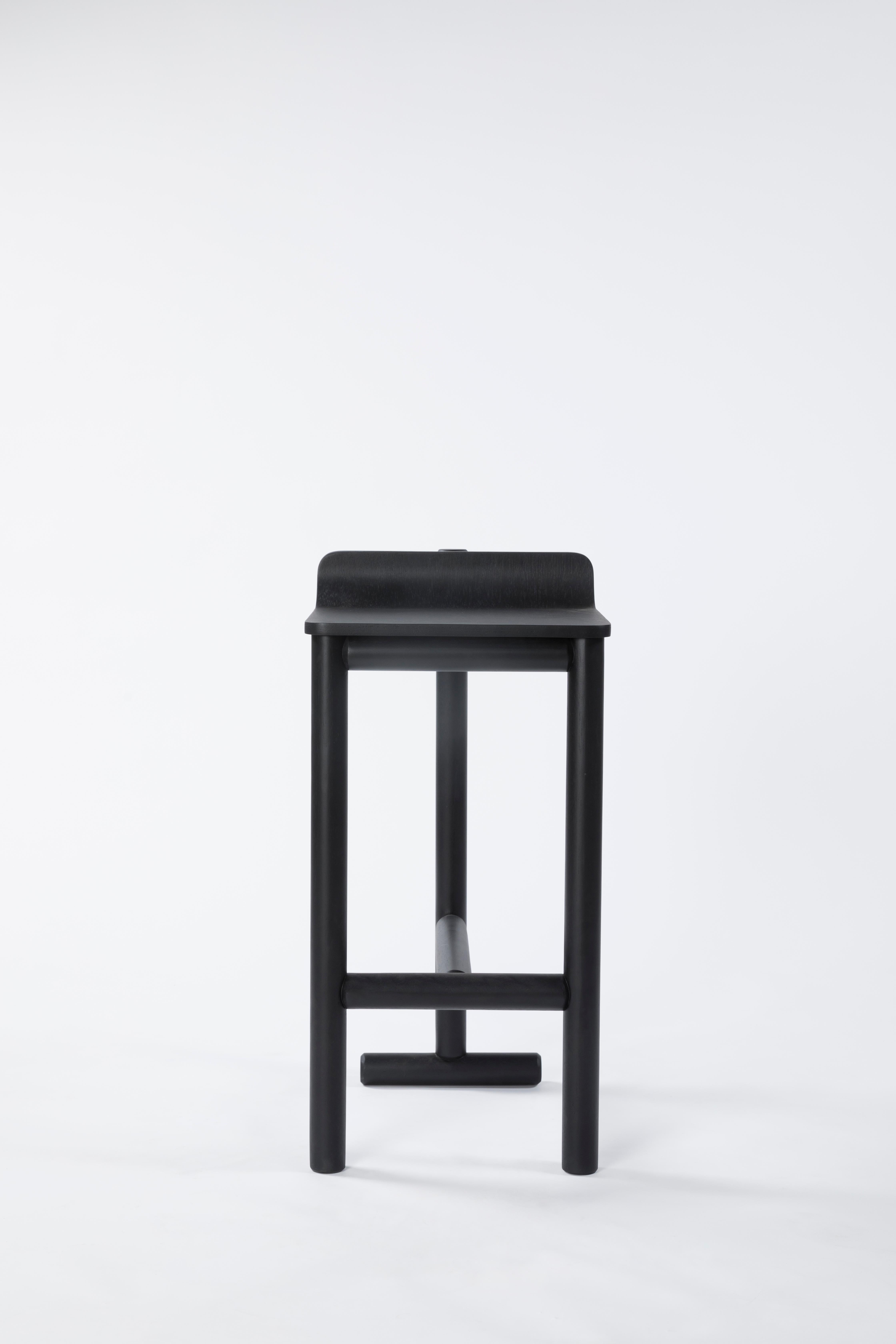 Brésilien Tabouret Sabiá de Adalfan Filho - Siège haut de comptoir inspiré du design de Lina Bo Bardi en vente