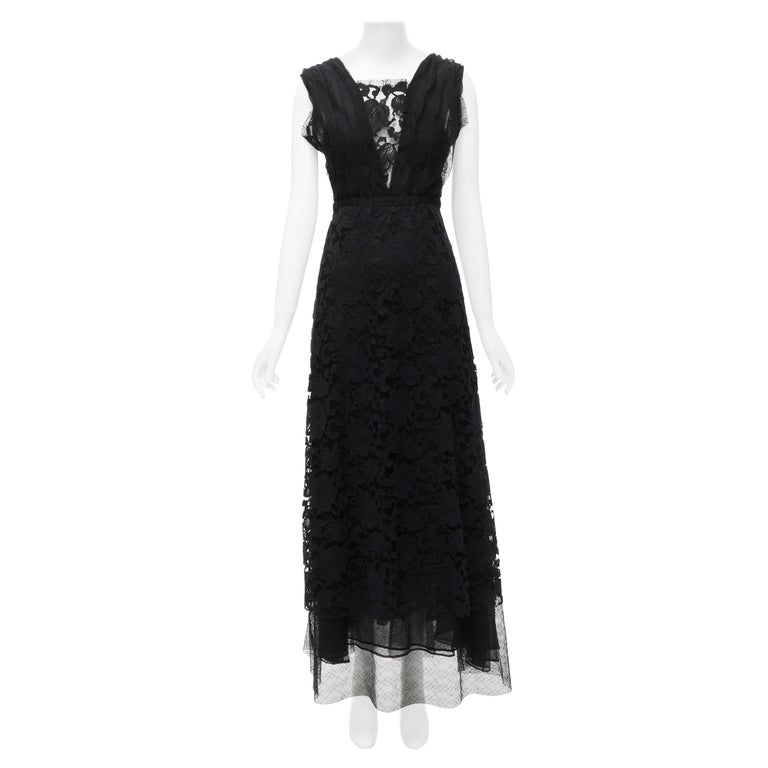 ADAM LIPPES black plunge illusion lace neckline empire waist layered gown US6 M at 1stDibs ADAM LIPPES black plunge illusion lace neckline empire waist layered gown US6 M at 1stDibs