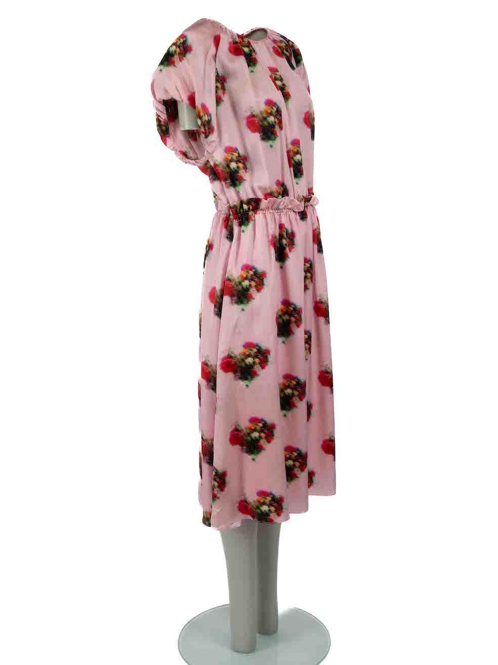 CONDITION is Very good. Hardly any visible wear to dress is evident on this used Adam Lippes designer resale item.
 
Details
Pink
Silk
Knee length dress
Round neckline
Motif pattern
Elasticated waistband
Back hook and eye closure
 
Made in USA
