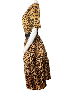 Conjunto de top y falda de leopardo de seda Adam Lippes