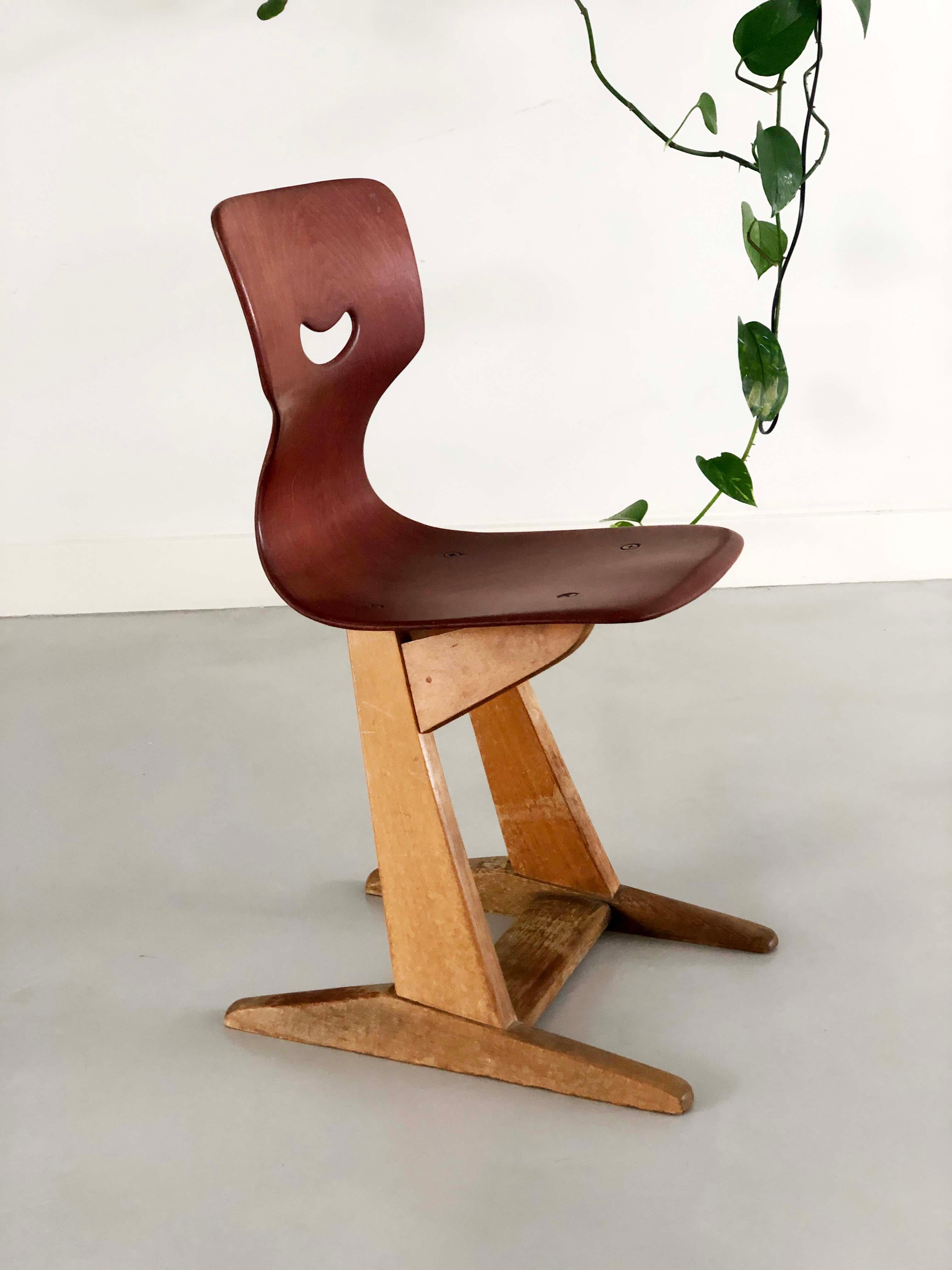 Allemand Adam Stegner Flötotto Allemagne 1960 Chaise d'enfant en bois Wood Wood (école) en vente