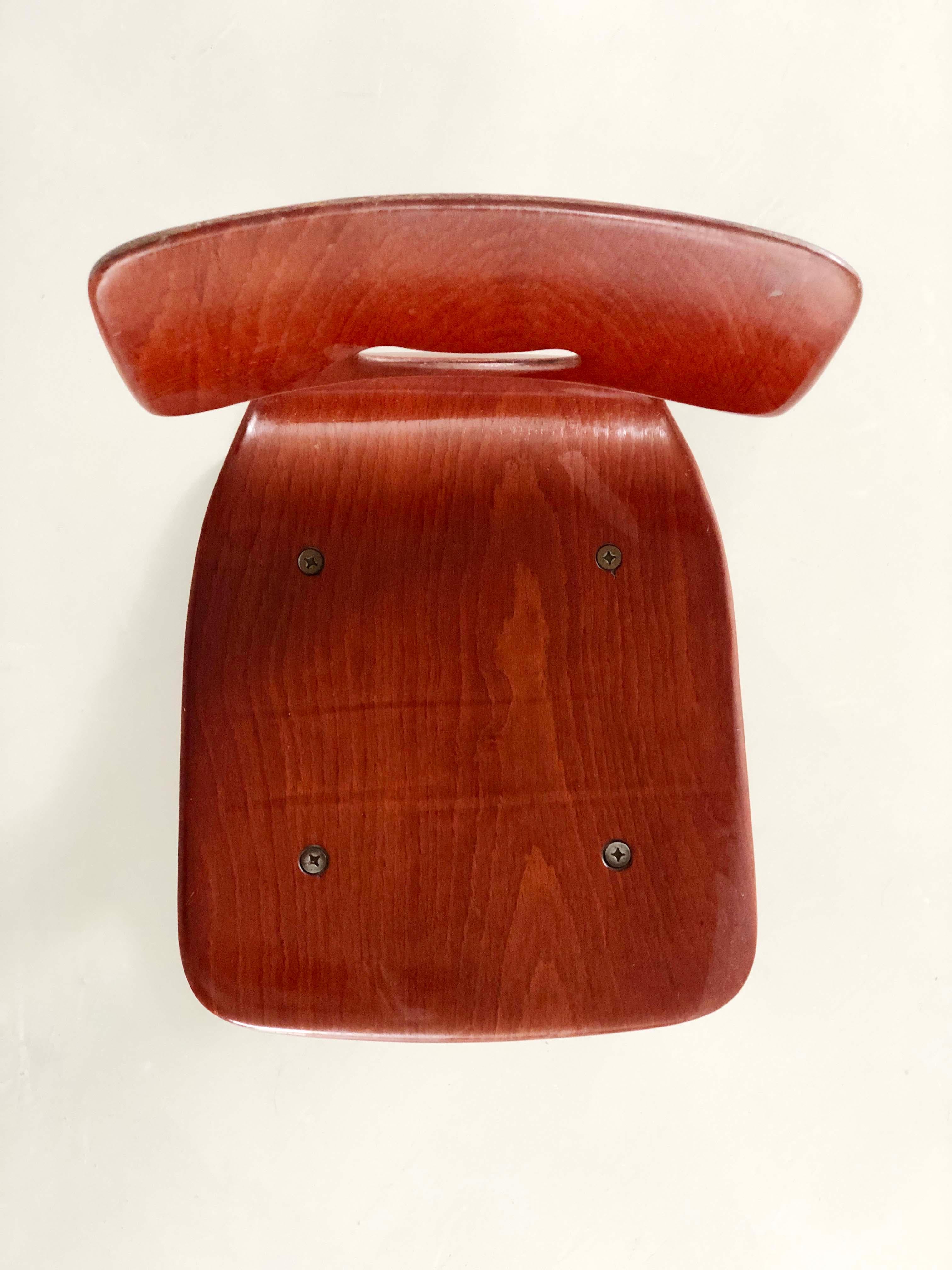 Adam Stegner Flötotto Allemagne 1960 Chaise d'enfant en bois Wood Wood (école) en vente 1