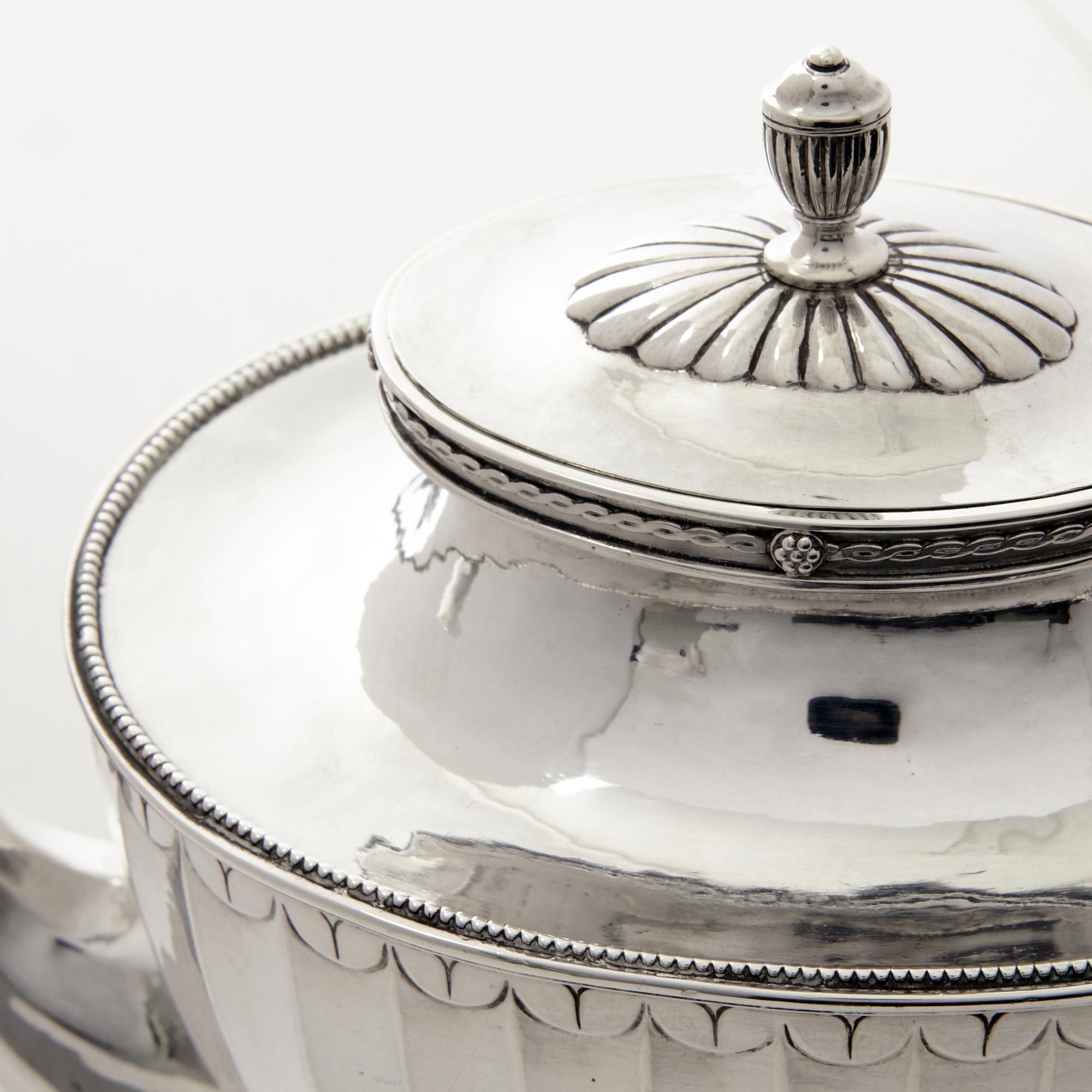 Teiera in argento in stile Arts & Crafts di Adams In condizioni buone in vendita a London, GB