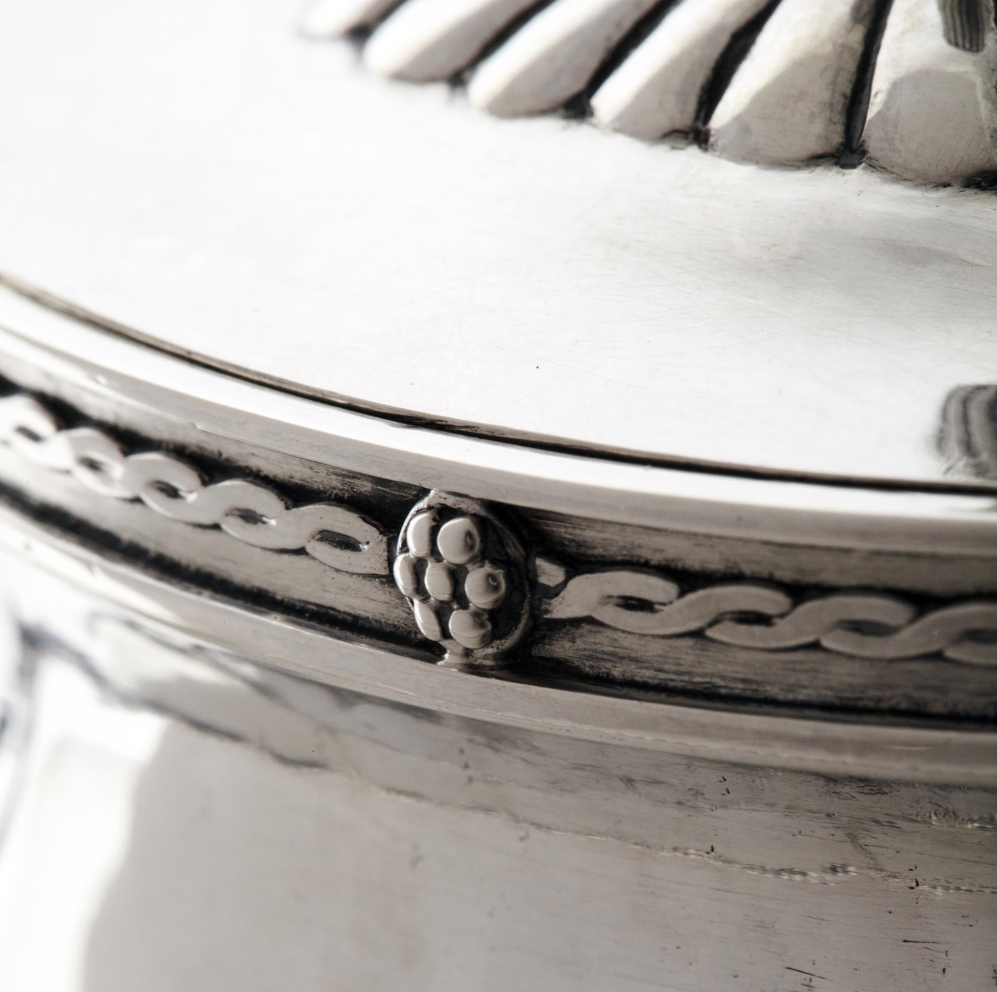 Inizio XX secolo Teiera in argento in stile Arts & Crafts di Adams in vendita