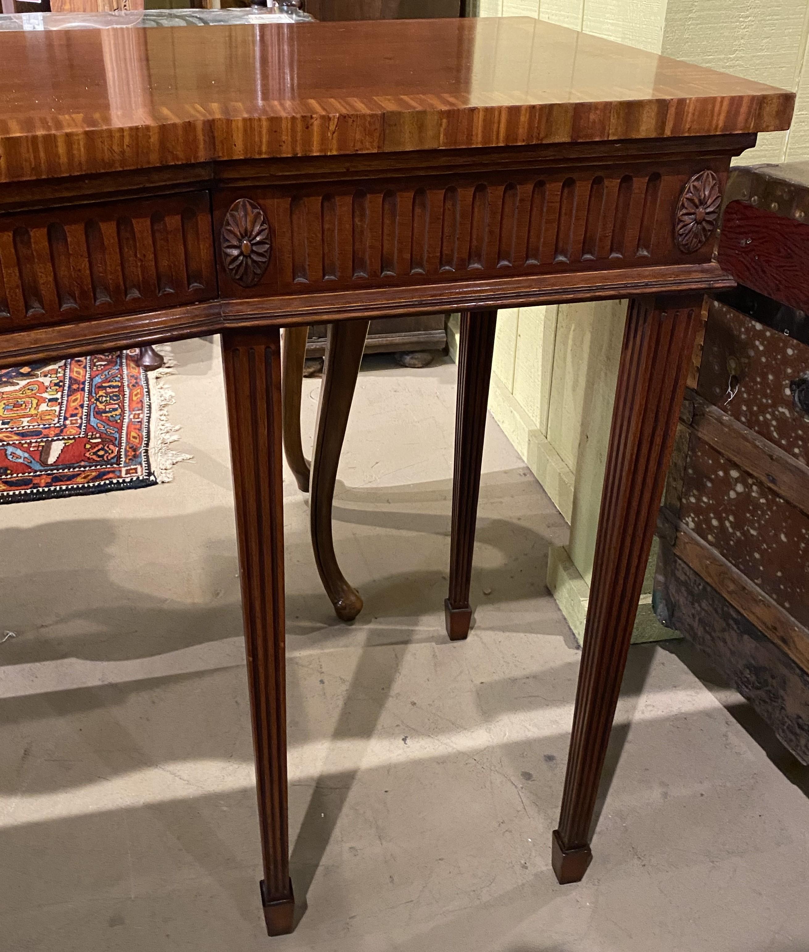 Adam Style Mahogany Serpentine Front Server or Sideboard with Fitted Drawer In Good Condition For Sale In Milford, NH