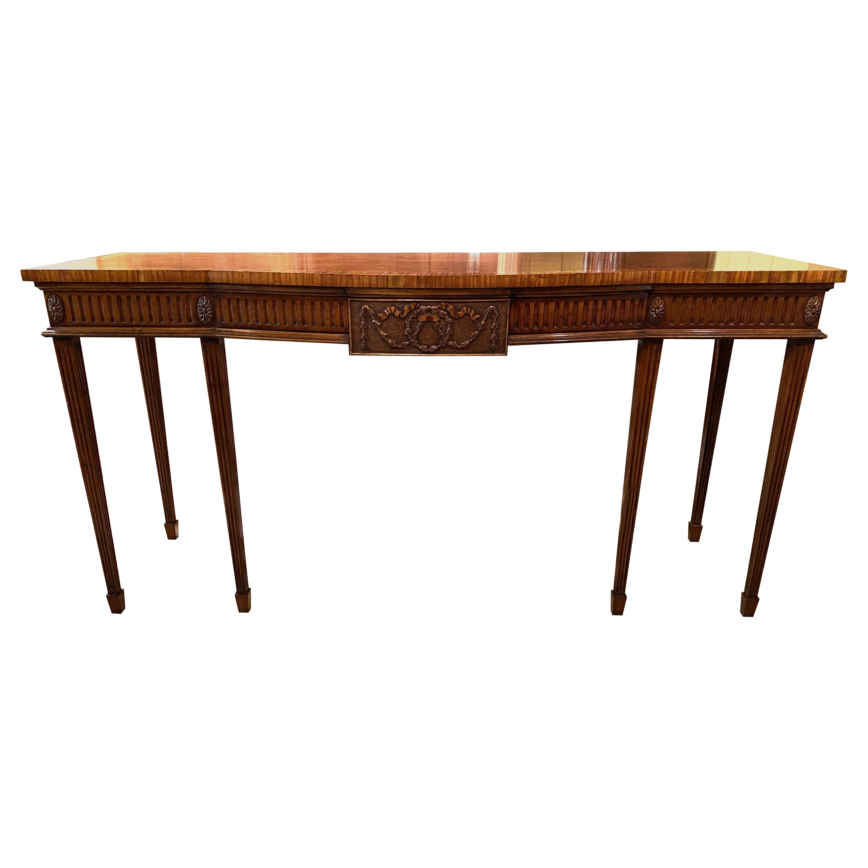 Serveur ou buffet en acajou à façade serpentine de style Adams avec tiroir aménagé en vente