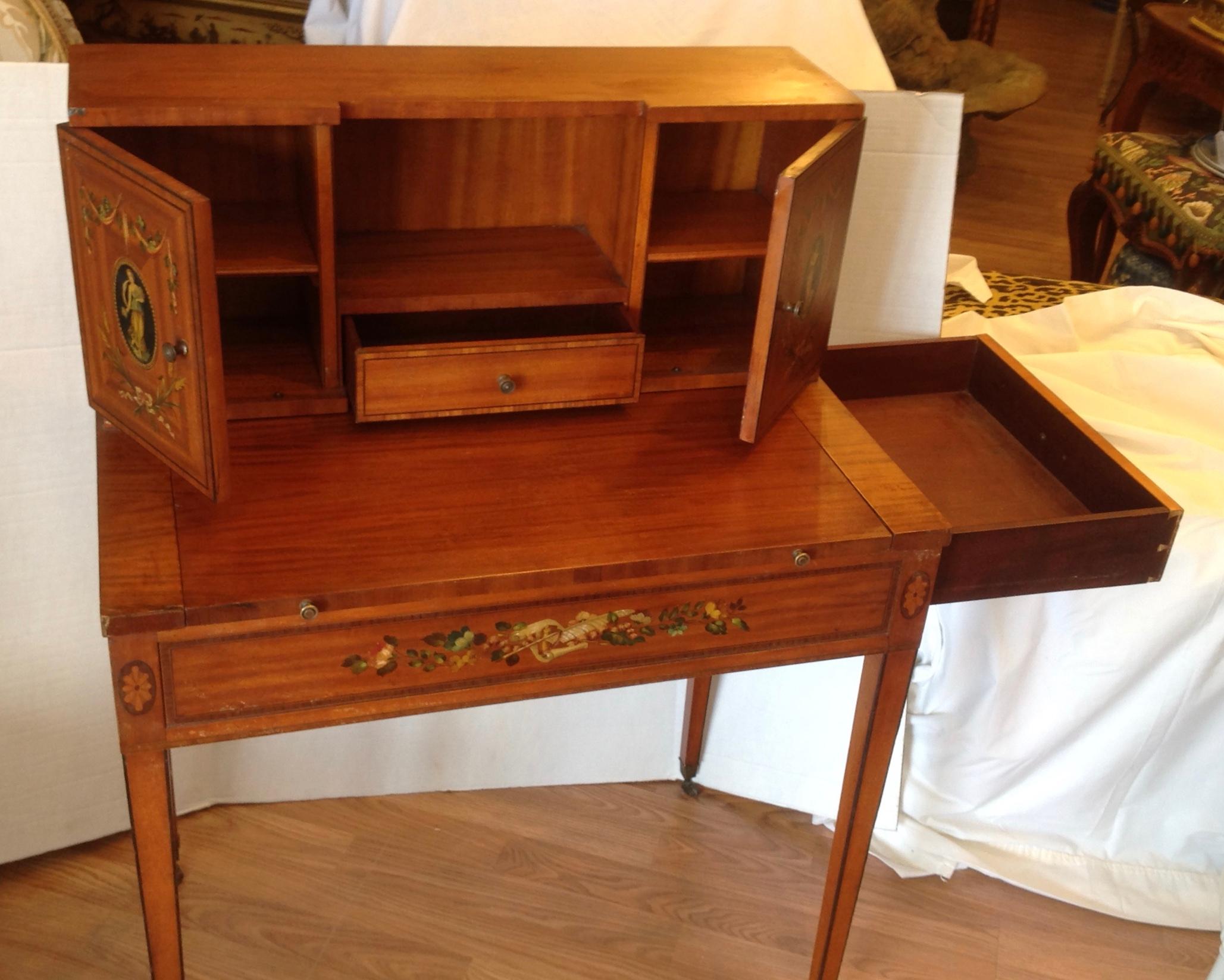 Adam Style Satinwood Desk In Good Condition In West Palm Beach, FL