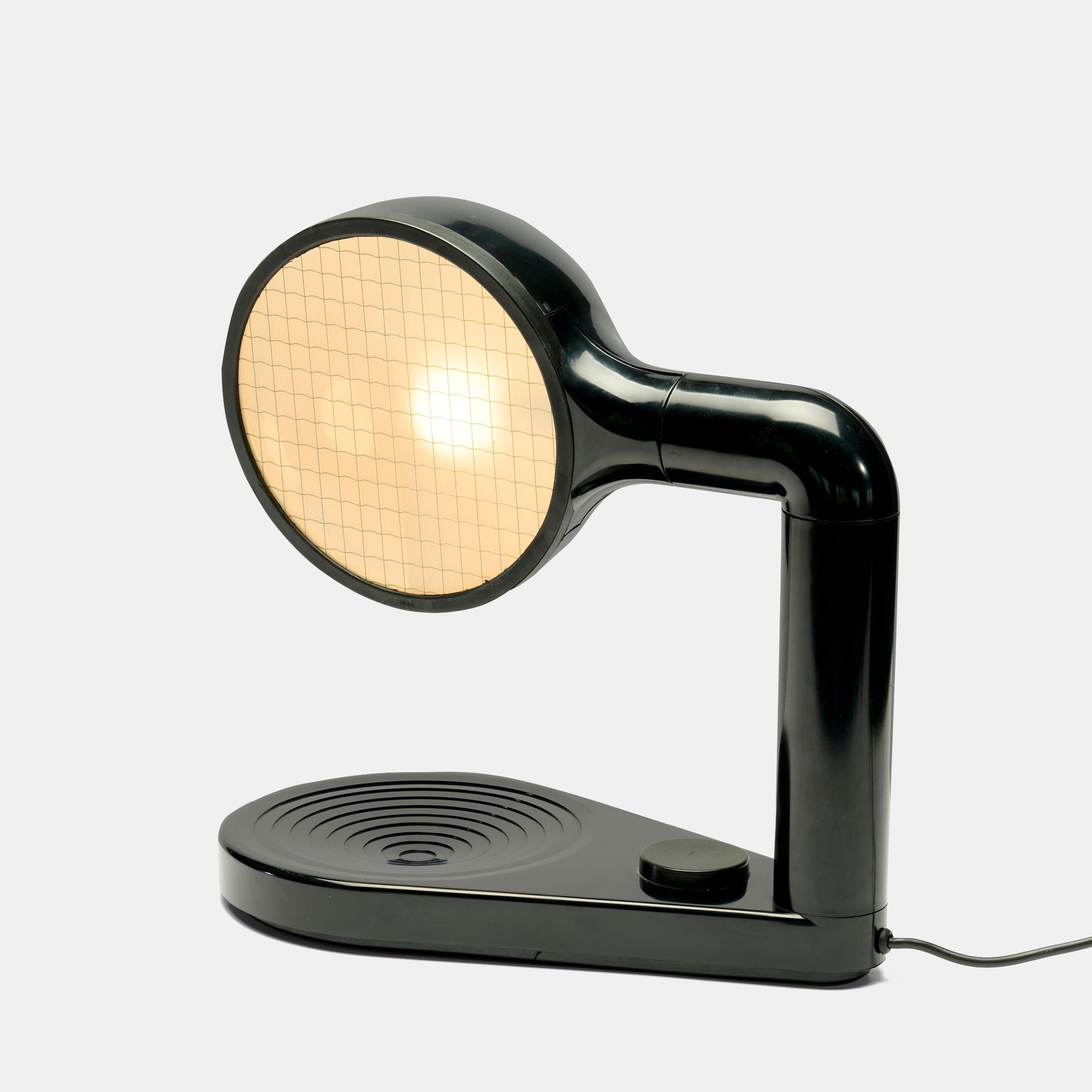 Adam Thiani et Alberto Dal Lago Lampe de table réglable Drive pour Bieffeplast Italie, c.C. 1970

Dimensions : 15 