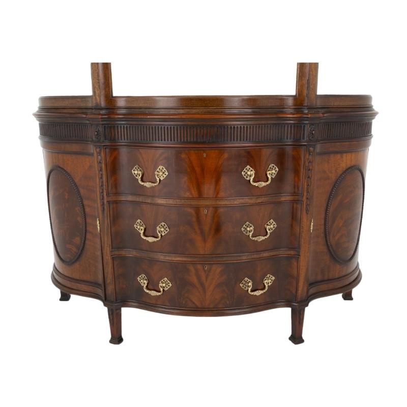 Adams Vitrine Vitrine Mahagoni Serpentine im Zustand „Gut“ im Angebot in Potters Bar, GB