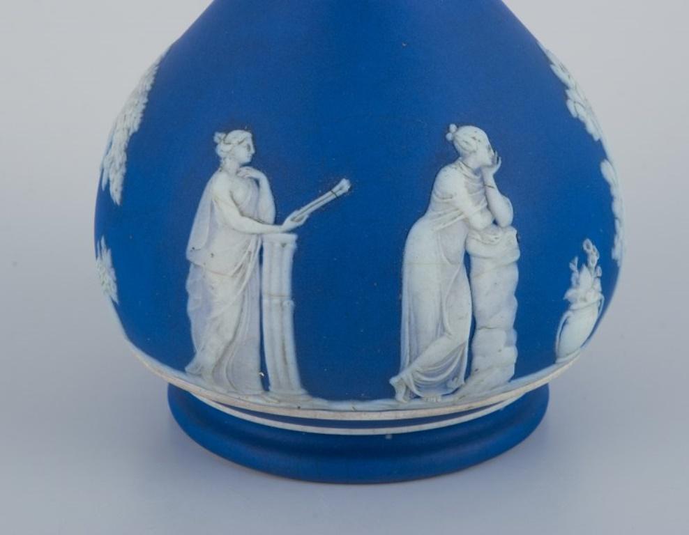 Adams, England, vase in biscuit porcelain. Classic scenes. Early 20th C. In Good Condition For Sale In Copenhagen, DK