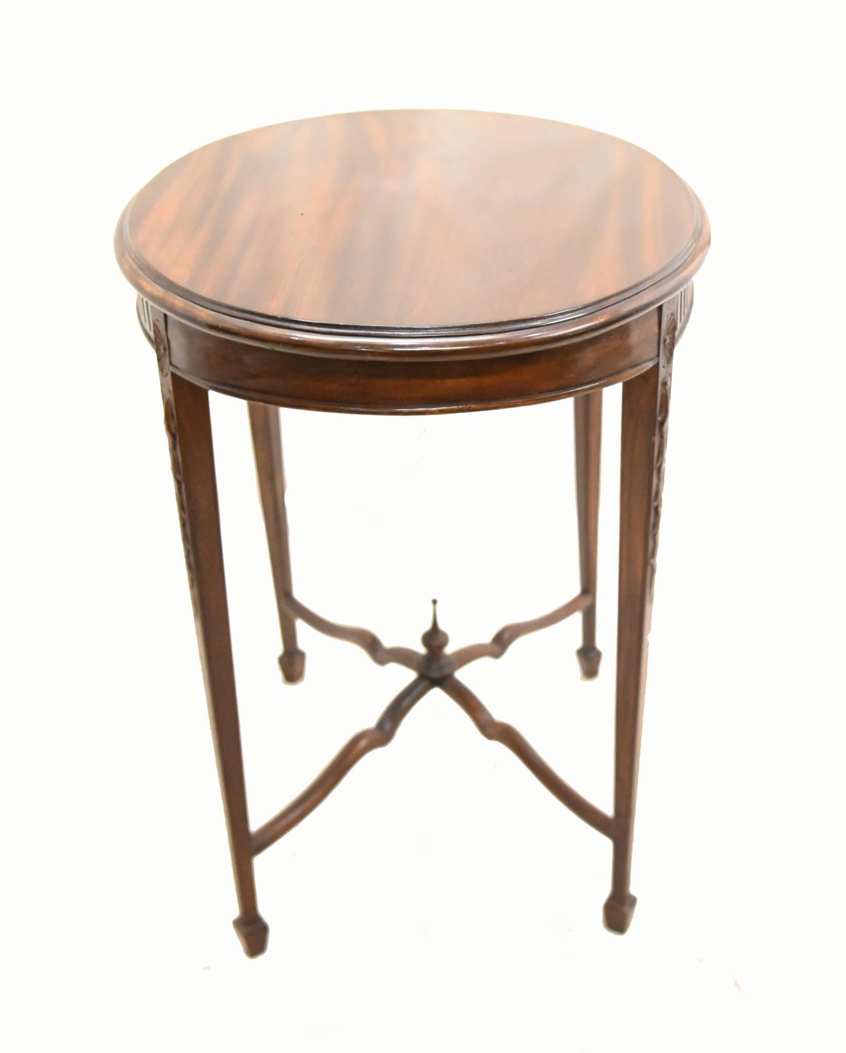 Table d'appoint en acajou Adams Tables à thé Bon état - En vente à Potters Bar, GB