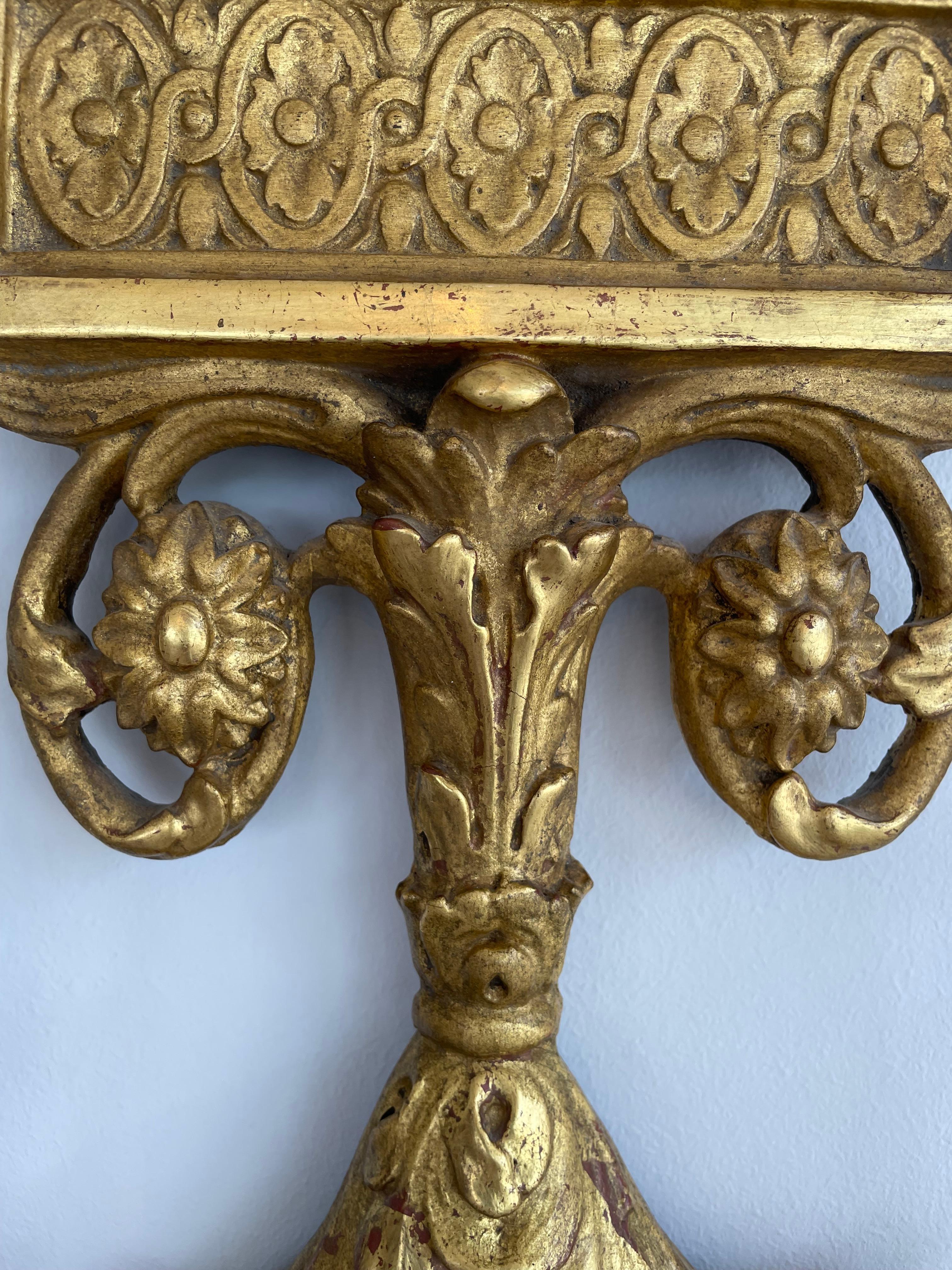 Miroir convexe en bois doré de style Adams en vente 4
