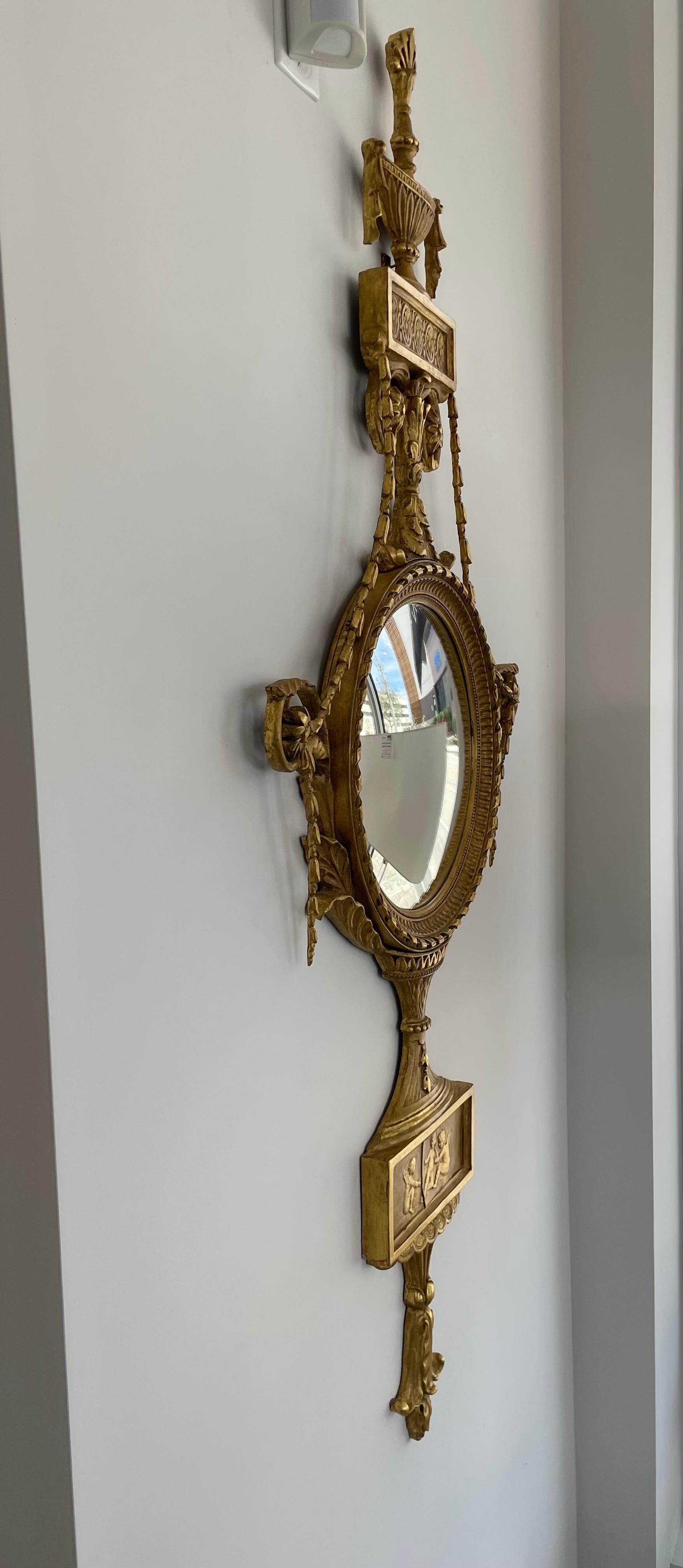Miroir convexe en bois doré de style Adams en vente 7