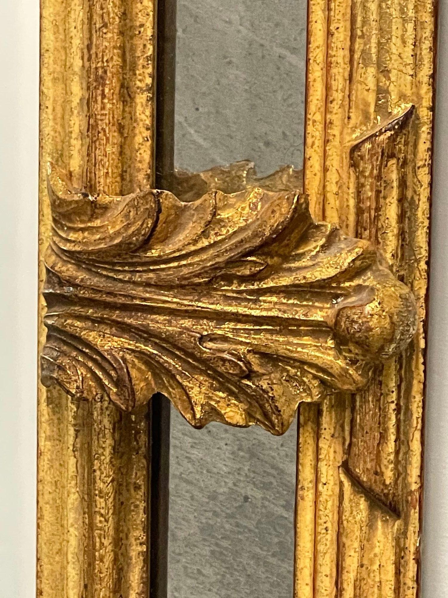 Wand-/Konsole-/Pfeilerspiegel im Adams-Stil, vergoldetes Holz, Blumenmotiv im Angebot 1