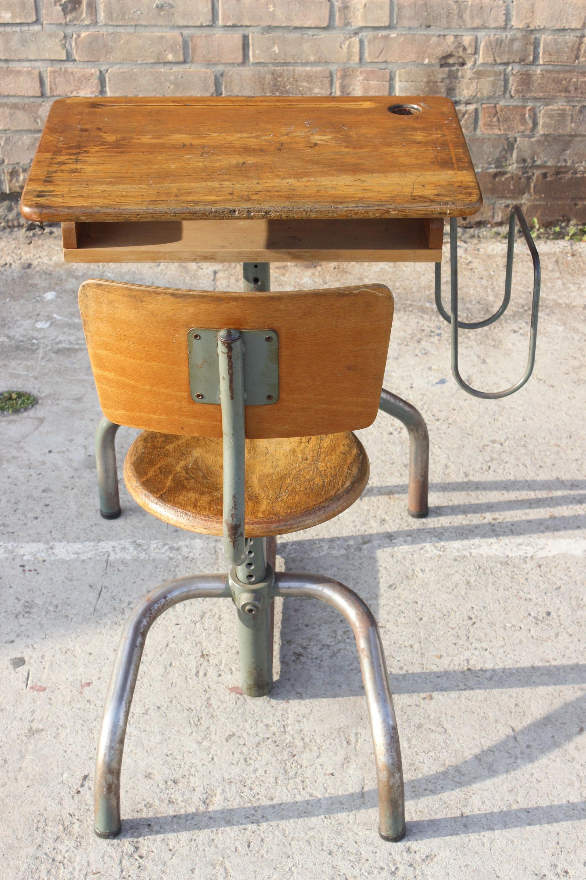 Adaptable school desk by Jacques Hitier for Mobilor, France 1950s For Sale 3