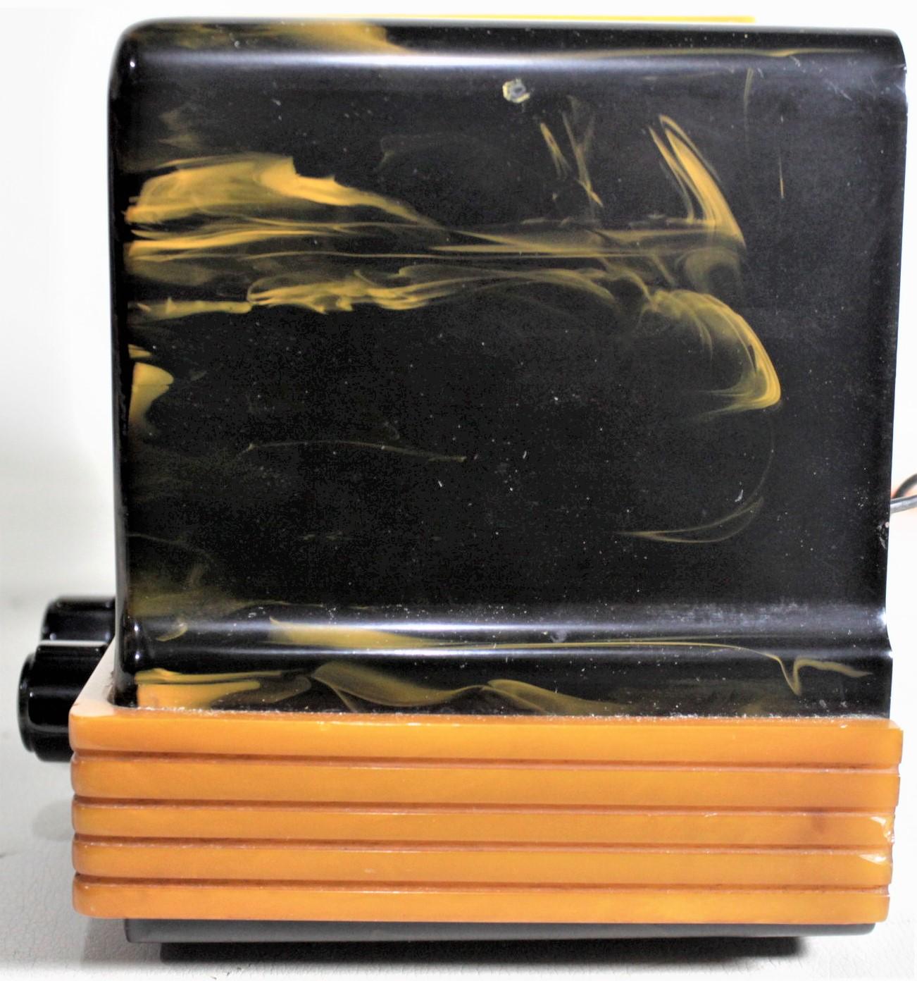 Canadian Addison Art Deco Model B2E Black & Yellow Marbled Catalin 'Waterfall' Tube Radio