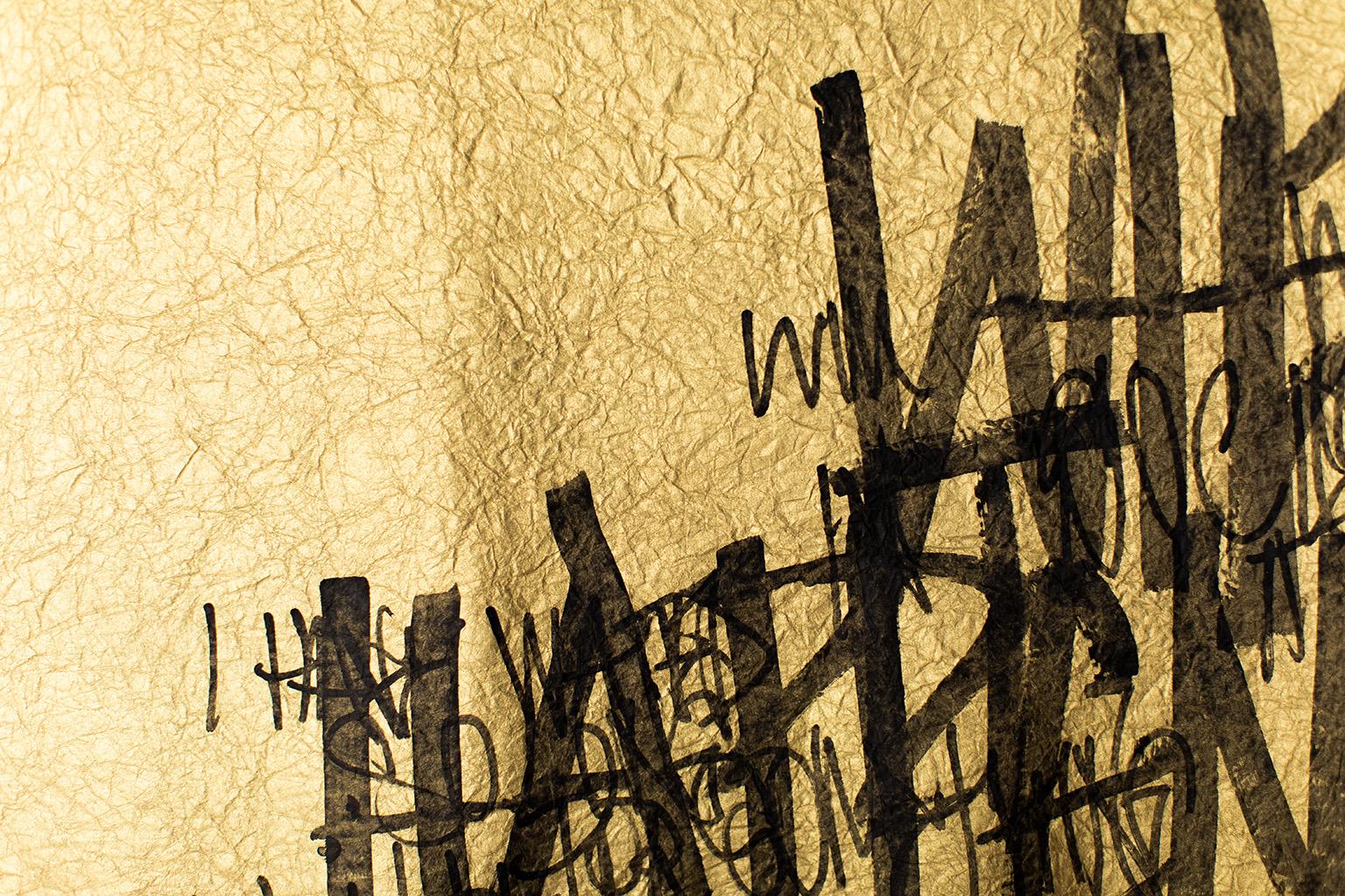 Arte de letras doradas y negras, pinturas abstractas, arte de graffiti-¿Y ahora qué? - Painting Abstracto de Addison Jones