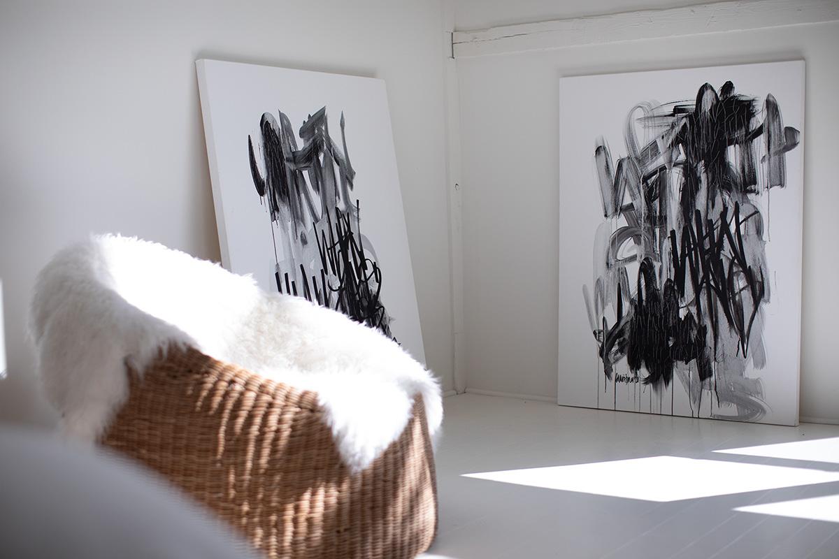 Coppia di opere d'arte contemporanea in bianco e nero, pittura in bianco e nero, arte dei graffiti - Painting di Addison Jones