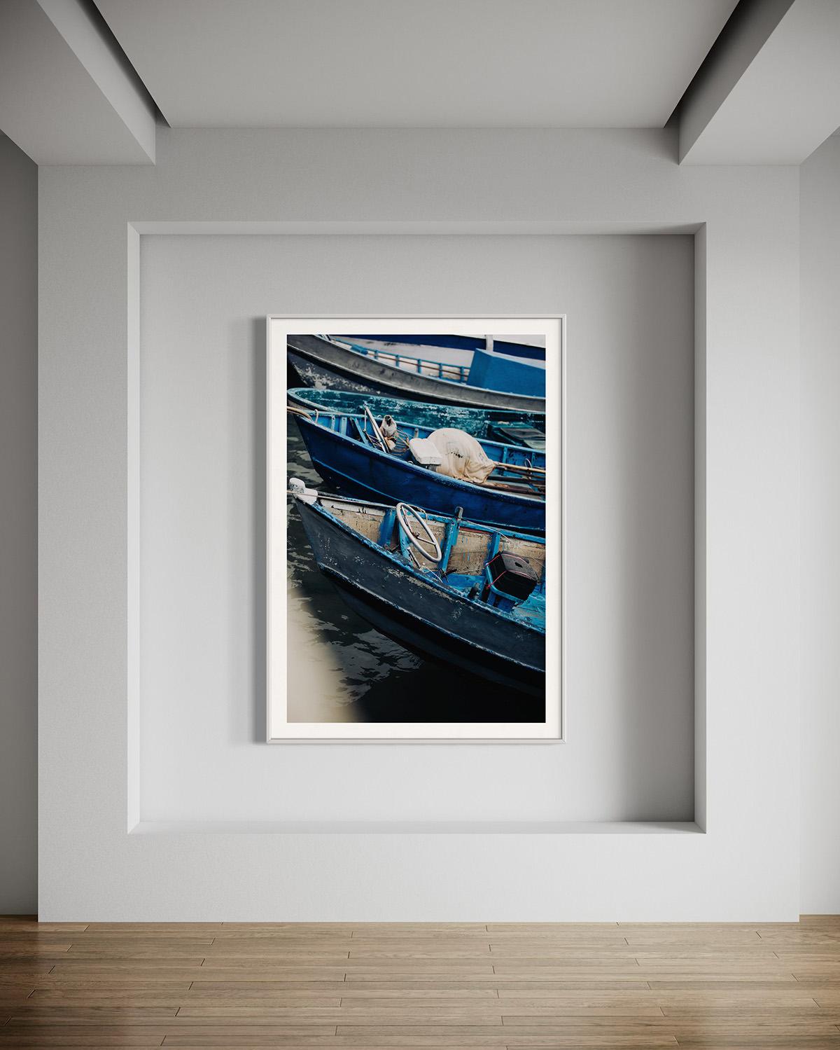 Bootsfotografie, „Sapphire Seas“ von Addison Jones im Angebot 2