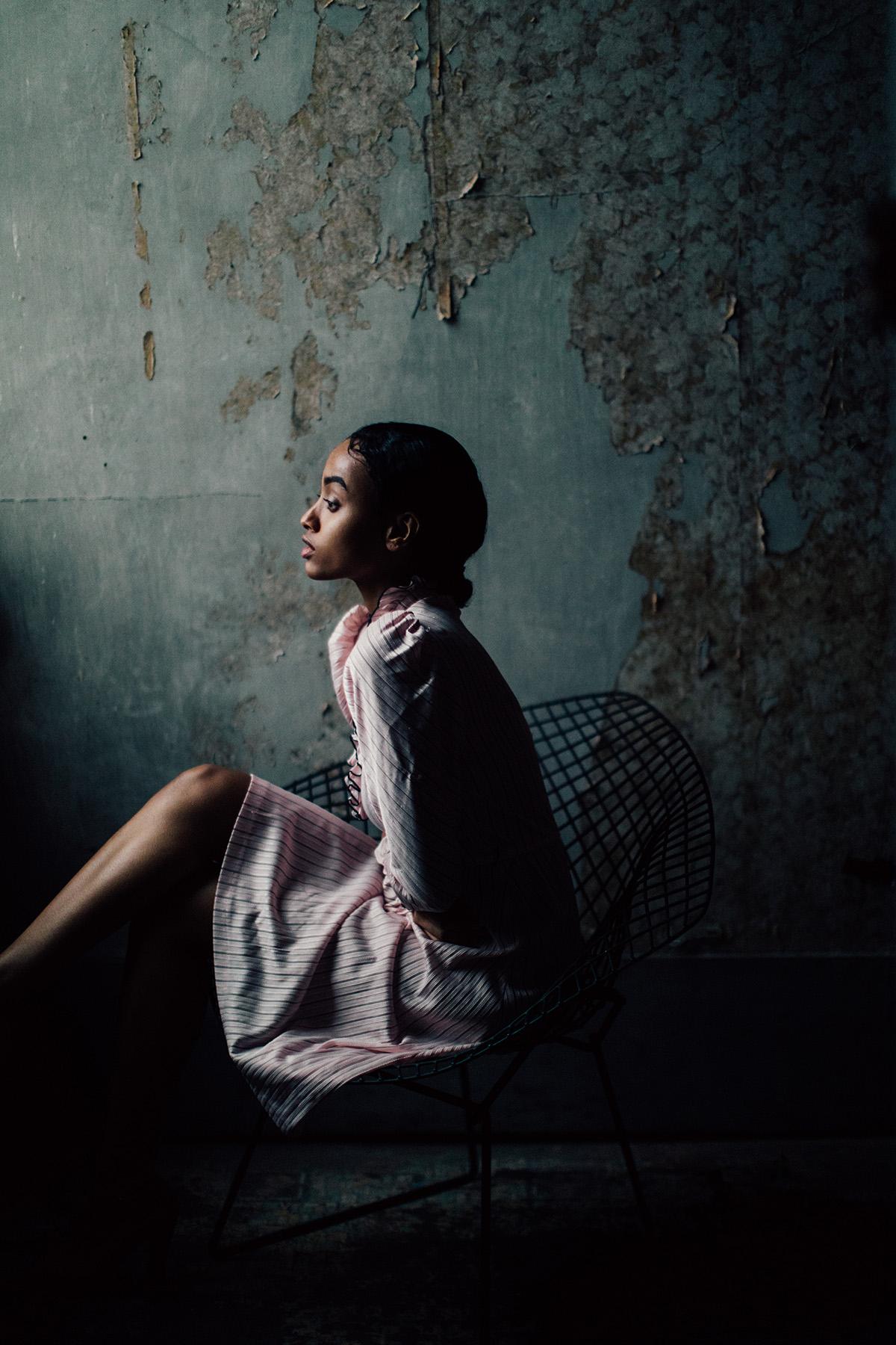 Porträtkunst, Kunstfotografie, Porträtfotografie-Solitär-Serenity (Zeitgenössisch), Photograph, von Addison Jones