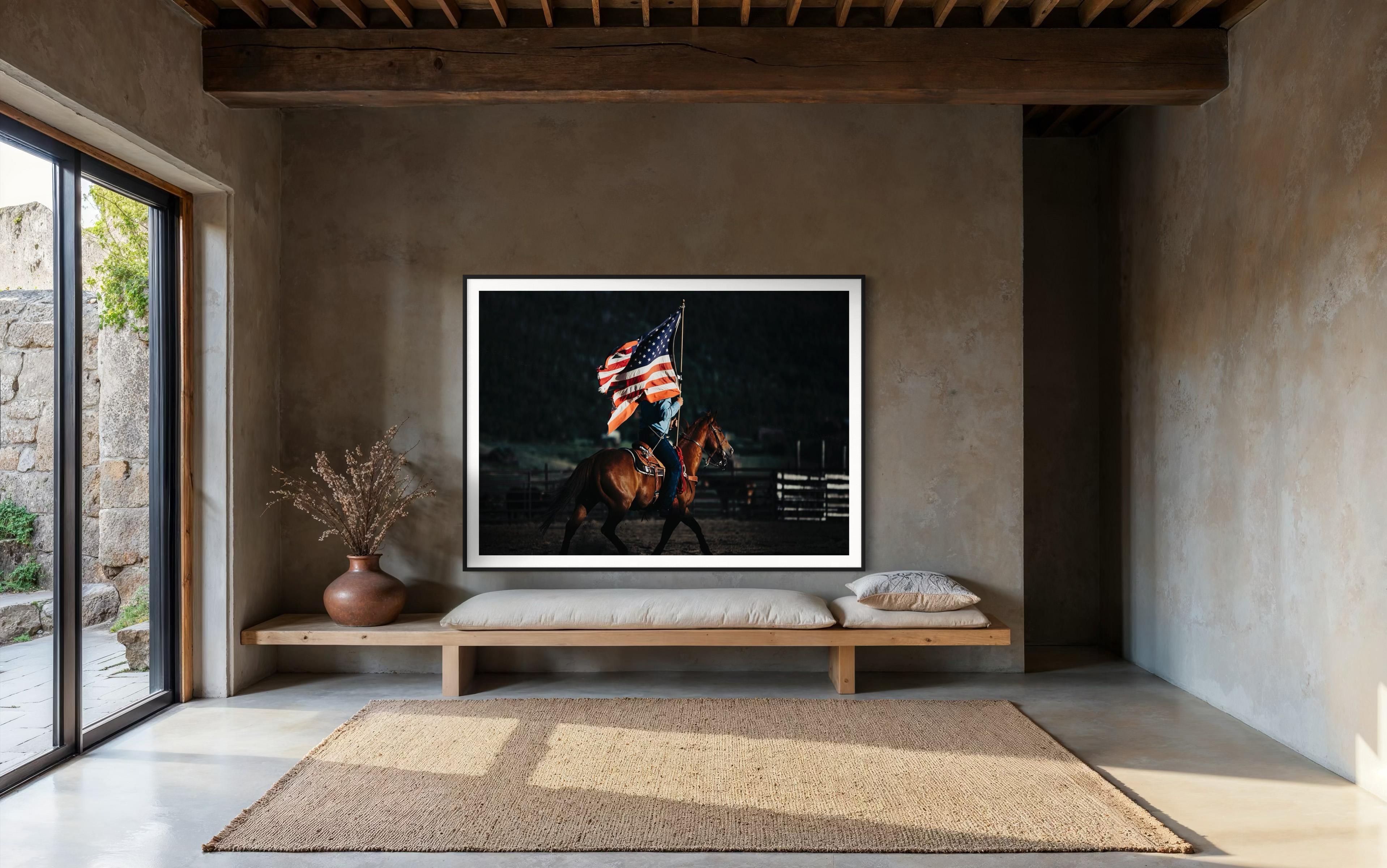 Art occidental, photographies de rodéo, estampes de chevaux - « We Run the Night » en vente 1