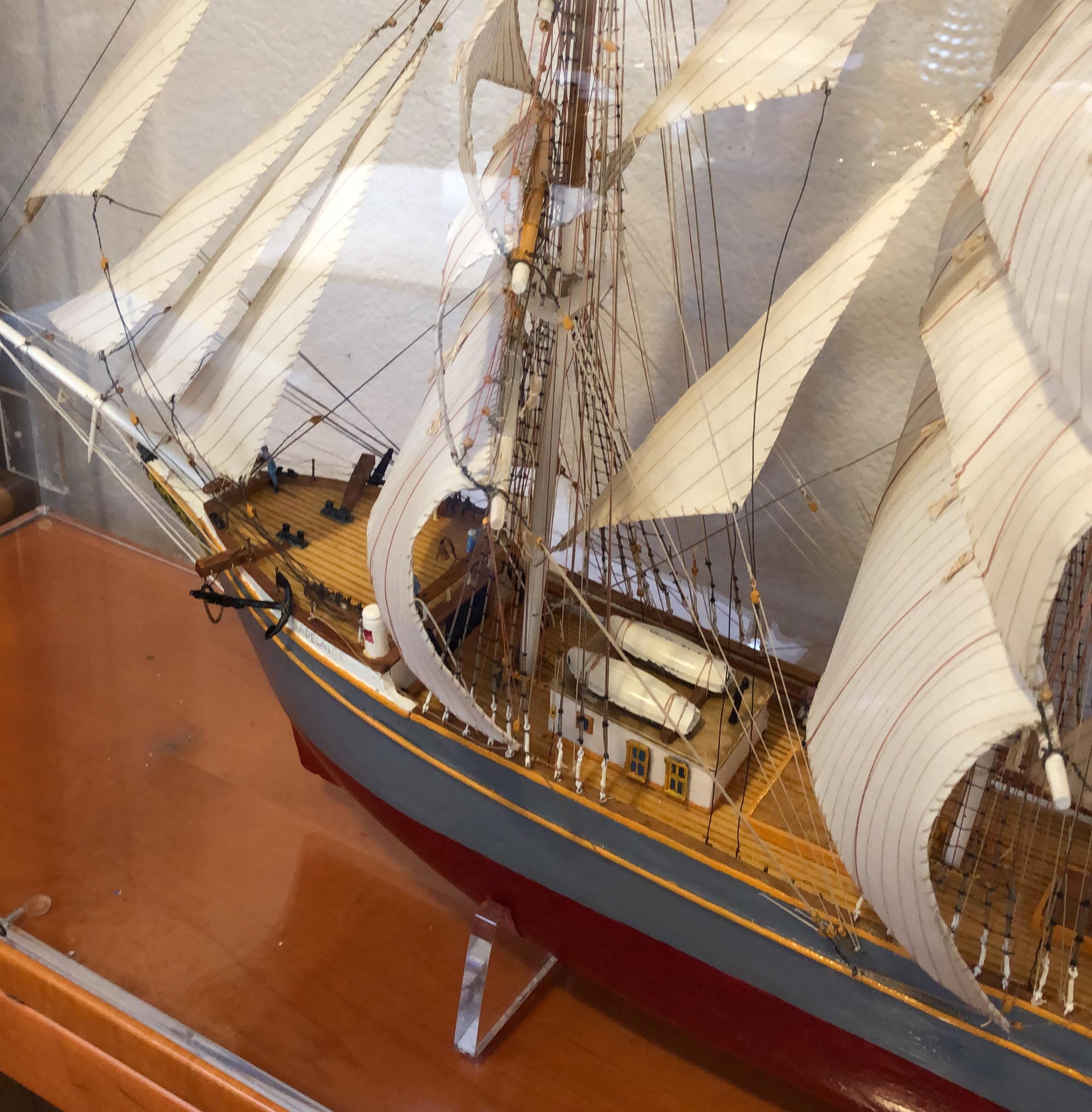 Adelaide Sailing Ship Model and Display im Angebot 8