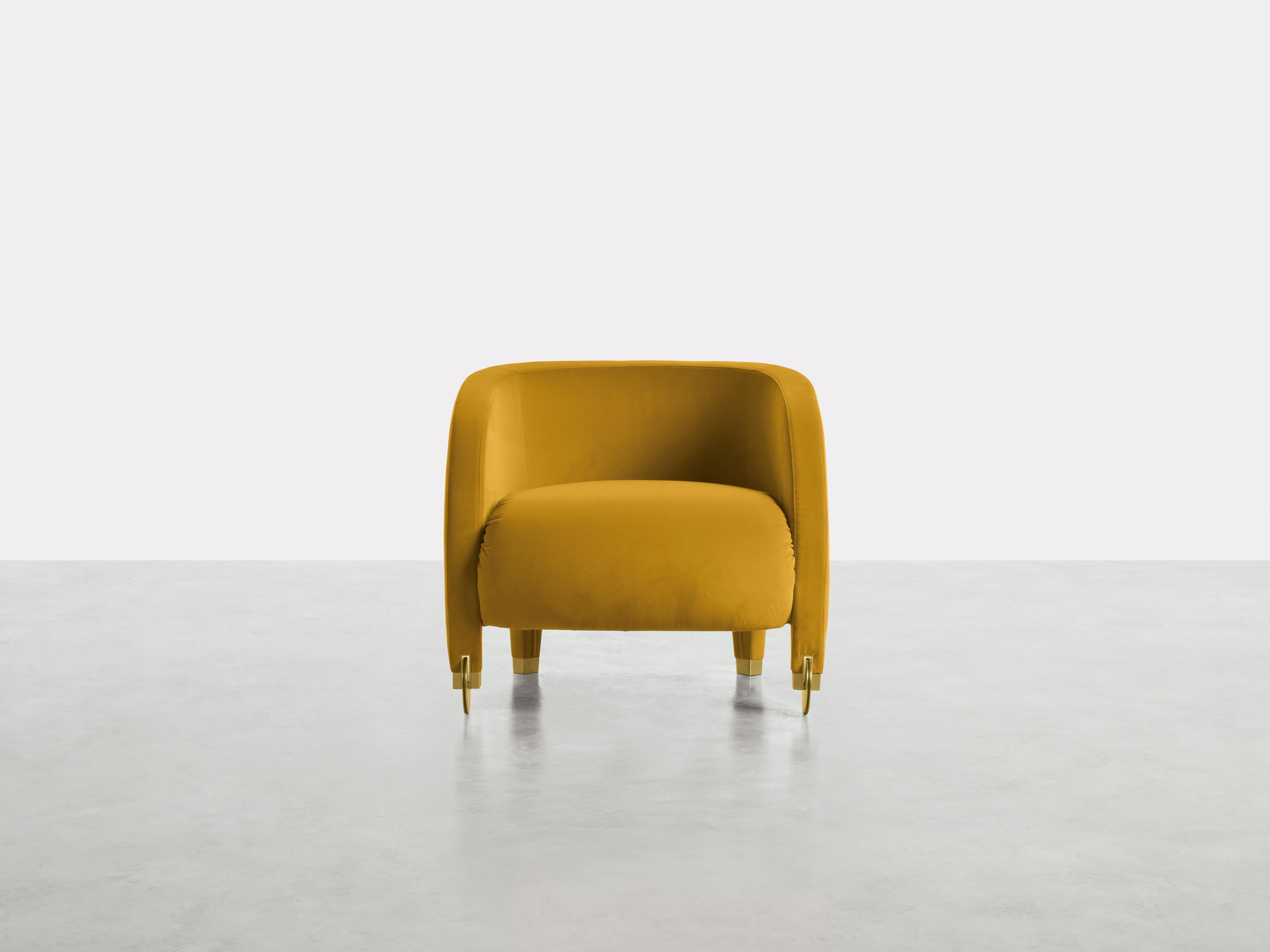 Sillón Adele by Somaschini
Dimensiones: An 68 x Pr 70 x Al 62 cm
Materiales: Estructura de madera maciza y contrachapado curvado acolchada con espuma de poliuretano de diferentes densidades. Pretapizado en guata de poliéster, tapizado en tela o