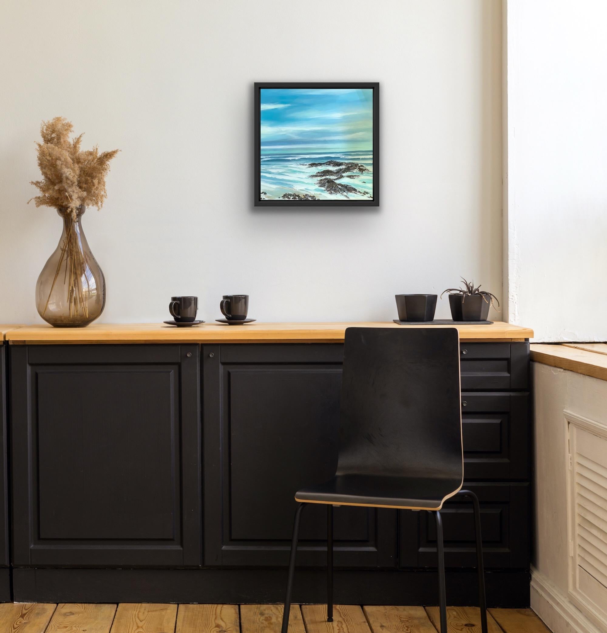Peinture de paysage marin de style classique Priests Cove II, Adele Riley, Bright Sea Art en vente 1