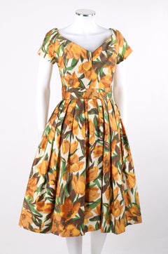 ADELE SIMPSON c.1950s Blooming Tulip Floral Sweetheart Neckline Party Tag Kleid