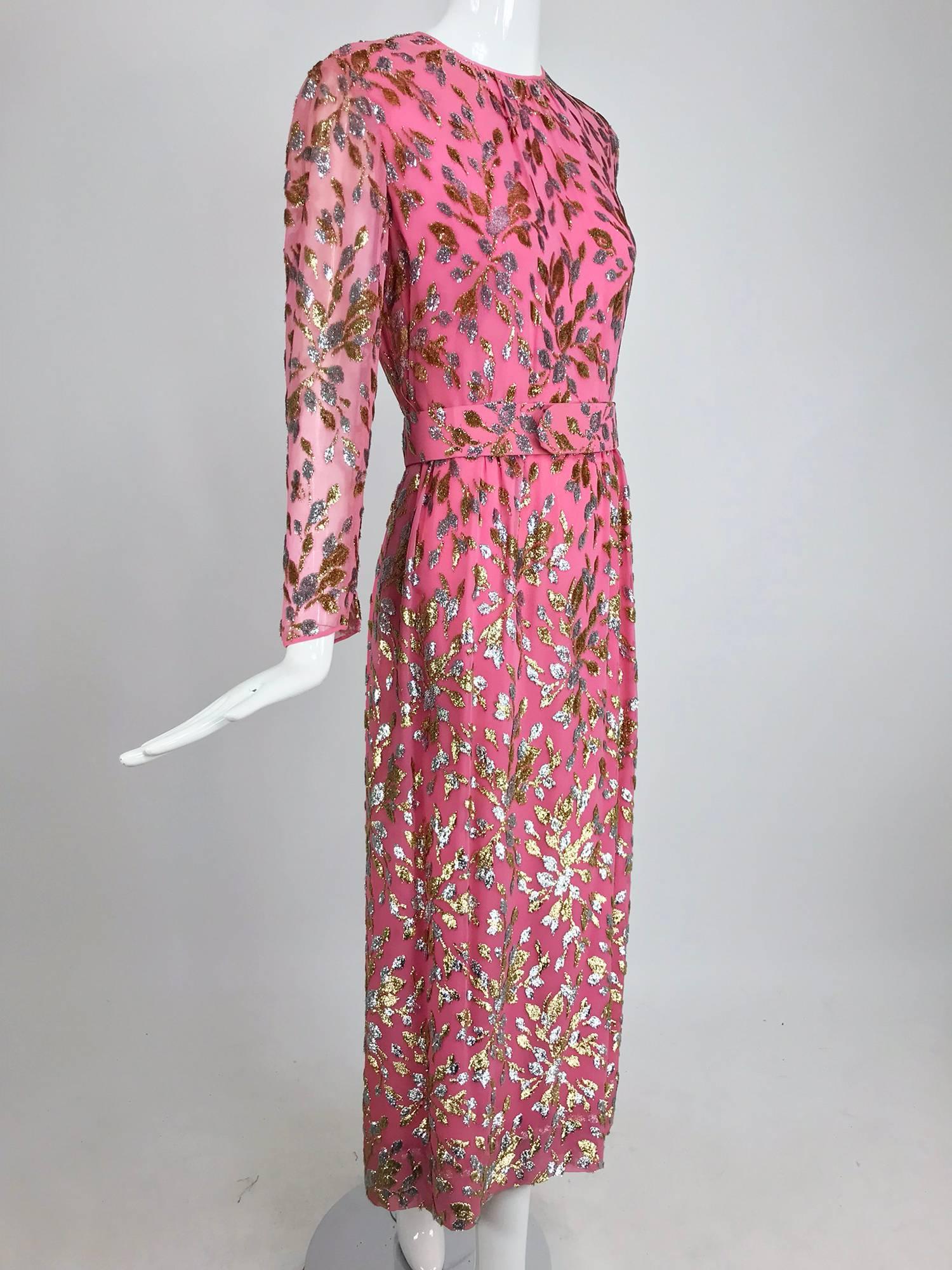 Adele Simpson pink silk metallic devore velvet maxi dress, 1960s In Excellent Condition In West Palm Beach, FL