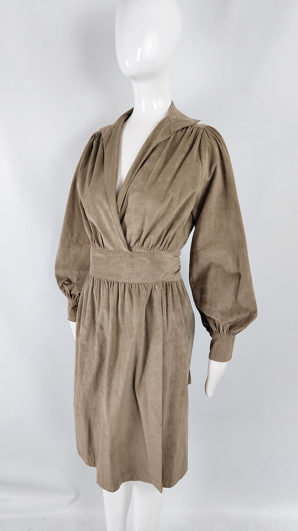 Adele Simpson Vintage 70s Ultrasuede Gathered Long Sleeve Wrap Dress, 1970s In Excellent Condition For Sale In Doncaster, South Yorkshire