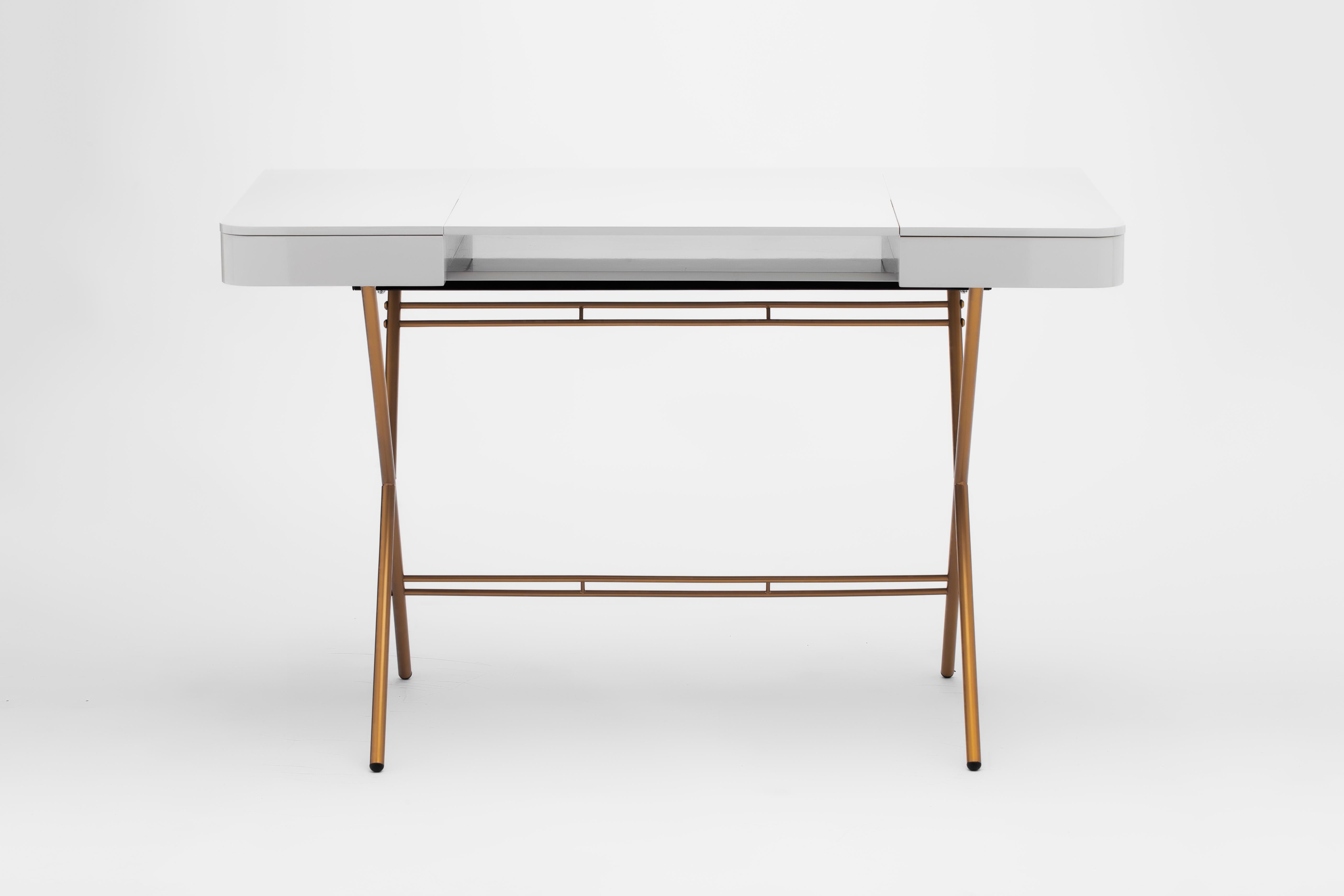 Adentro Cosimo Desk design Marco Zanuso jr Grey glossy top & golden base.  For Sale 2