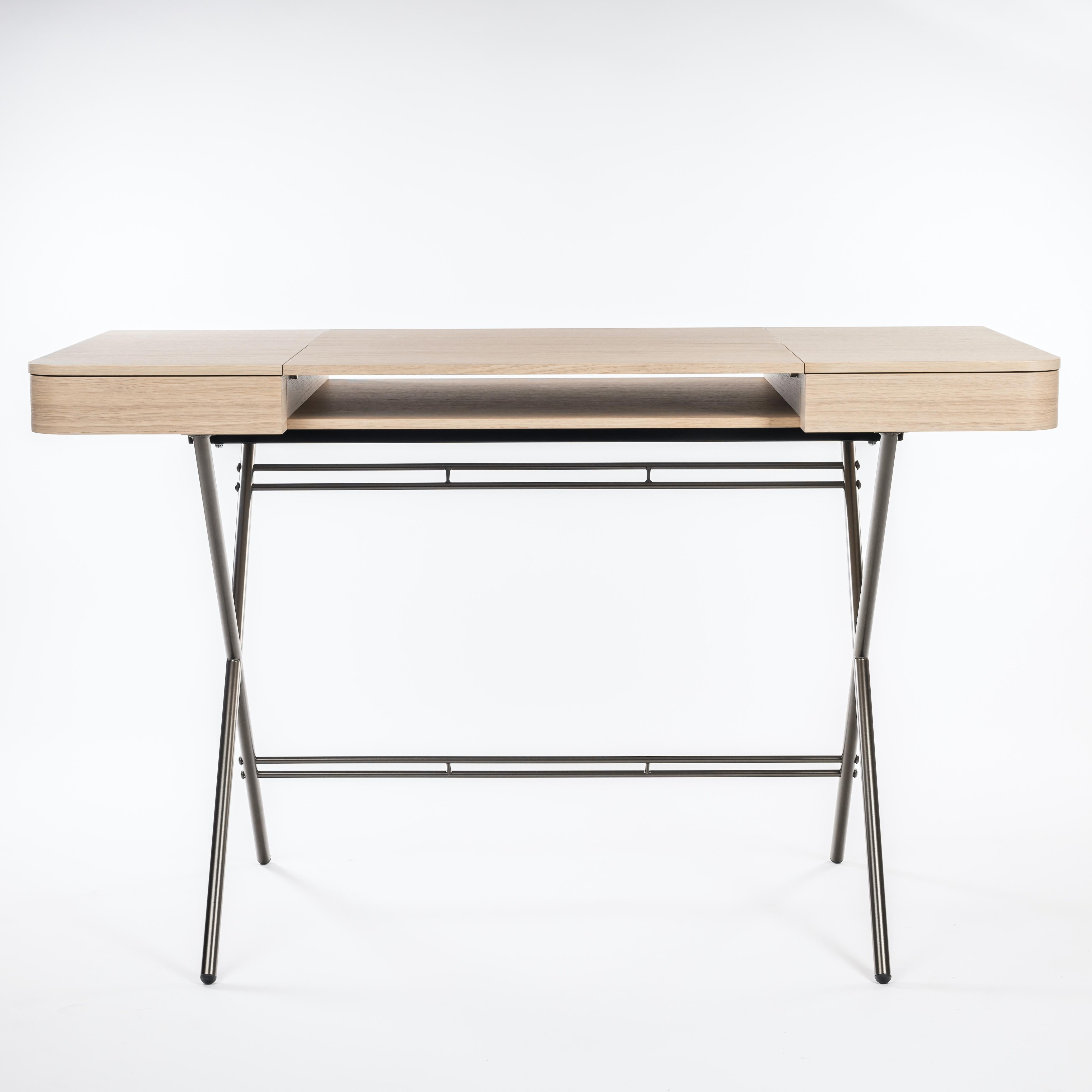 Modern Adentro Cosimo Desk design Marco Zanuso jr Natural oak veneer & bronze base.  For Sale