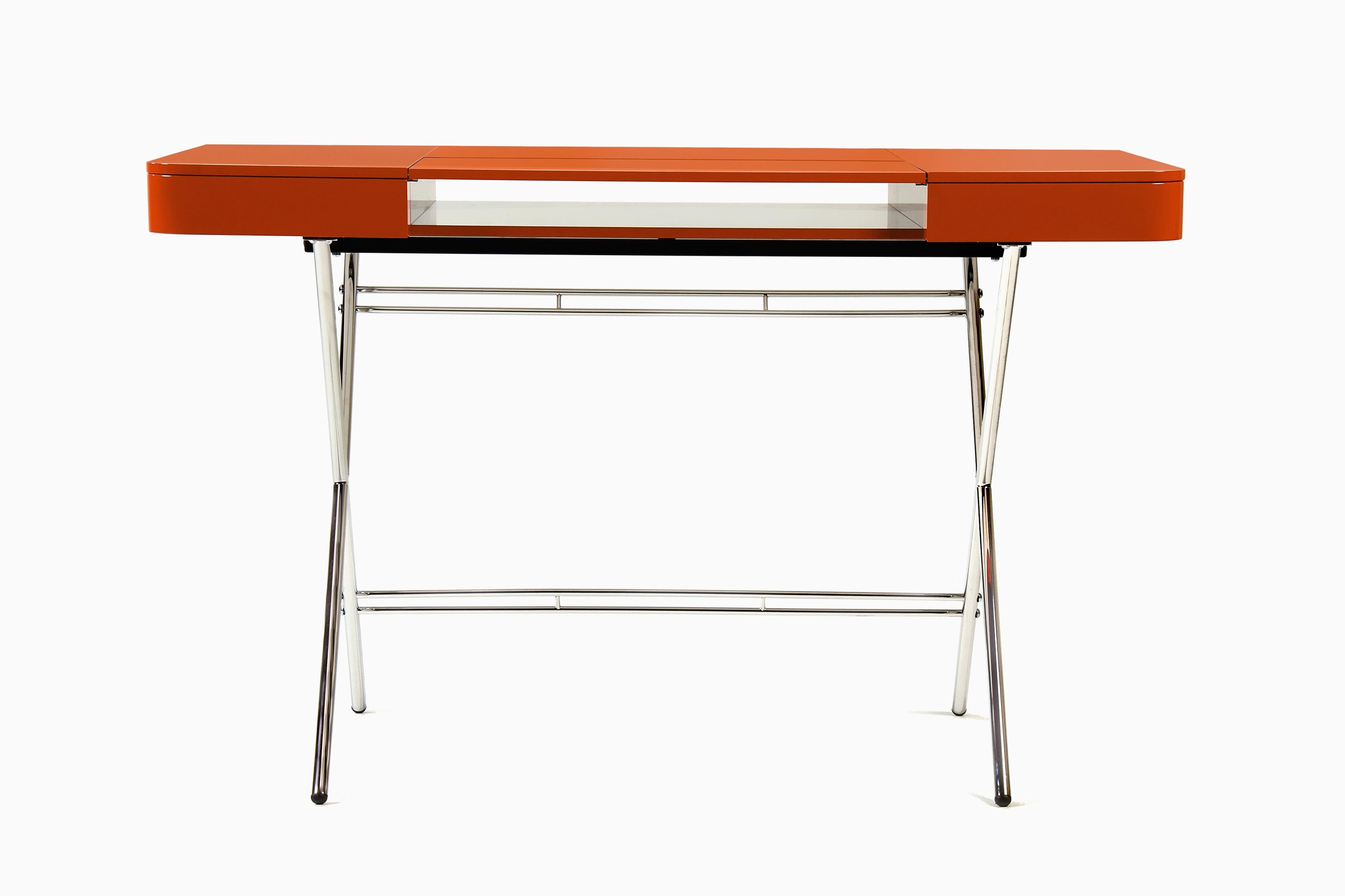 Adentro Cosimo Desk design Marco Zanuso jr Orange glossy top & chrome base.  For Sale 1