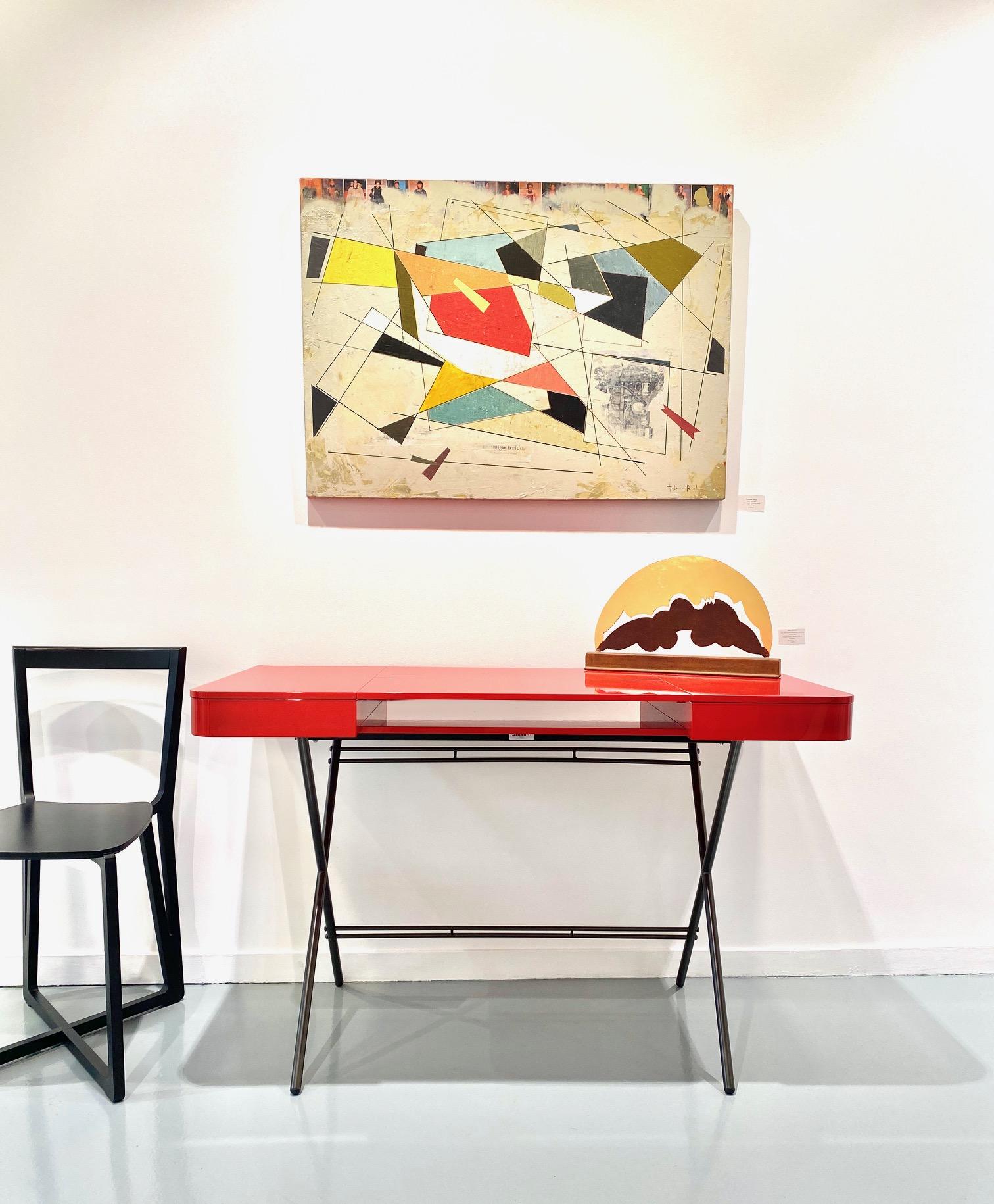 Adentro Cosimo Desk design Marco Zanuso jr Red glossy top & bronze base.  For Sale 8