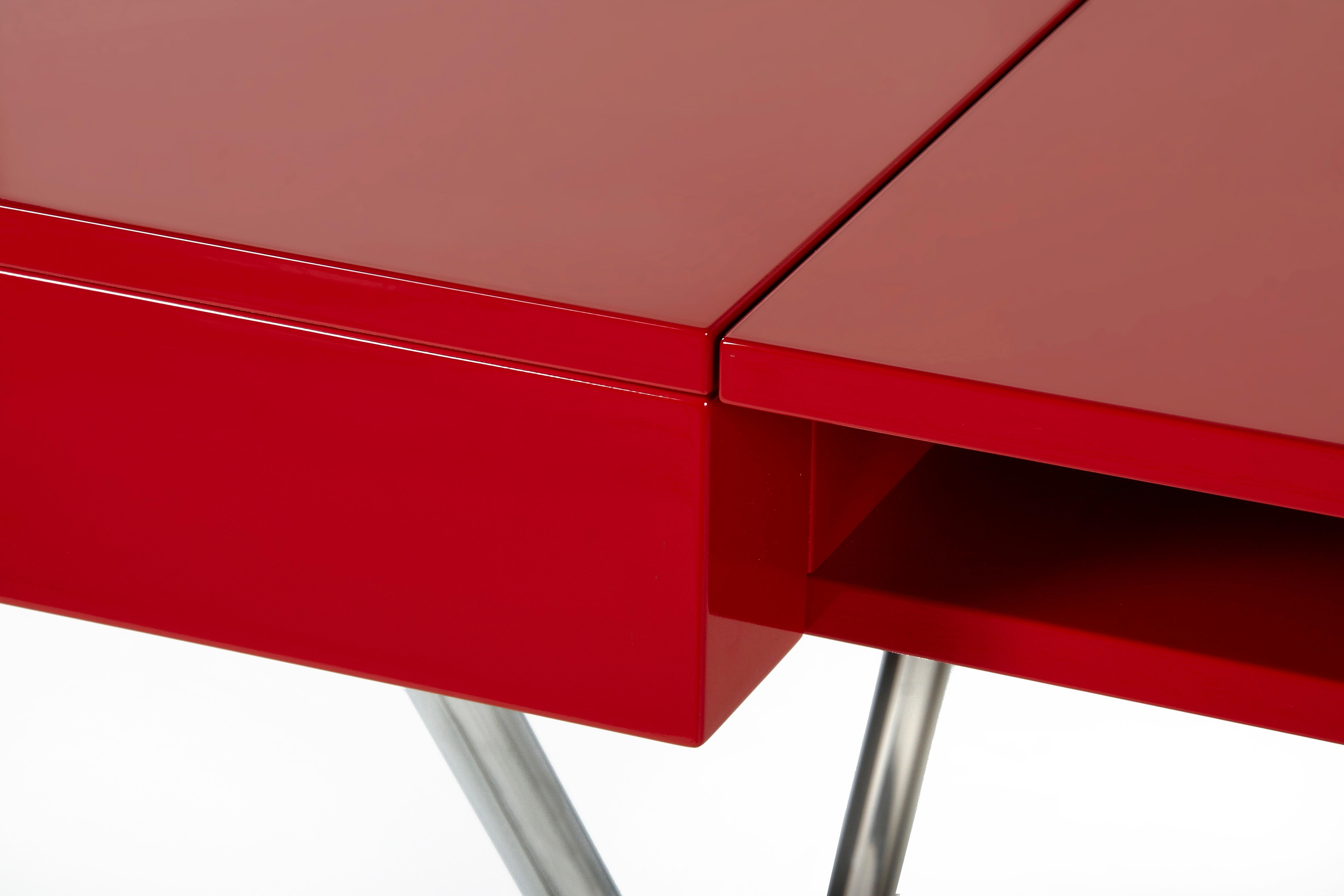 Adentro Cosimo Schreibtischdesign Marco Zanuso jr Rot glänzende Platte & Chromsockel.  (Metall) im Angebot