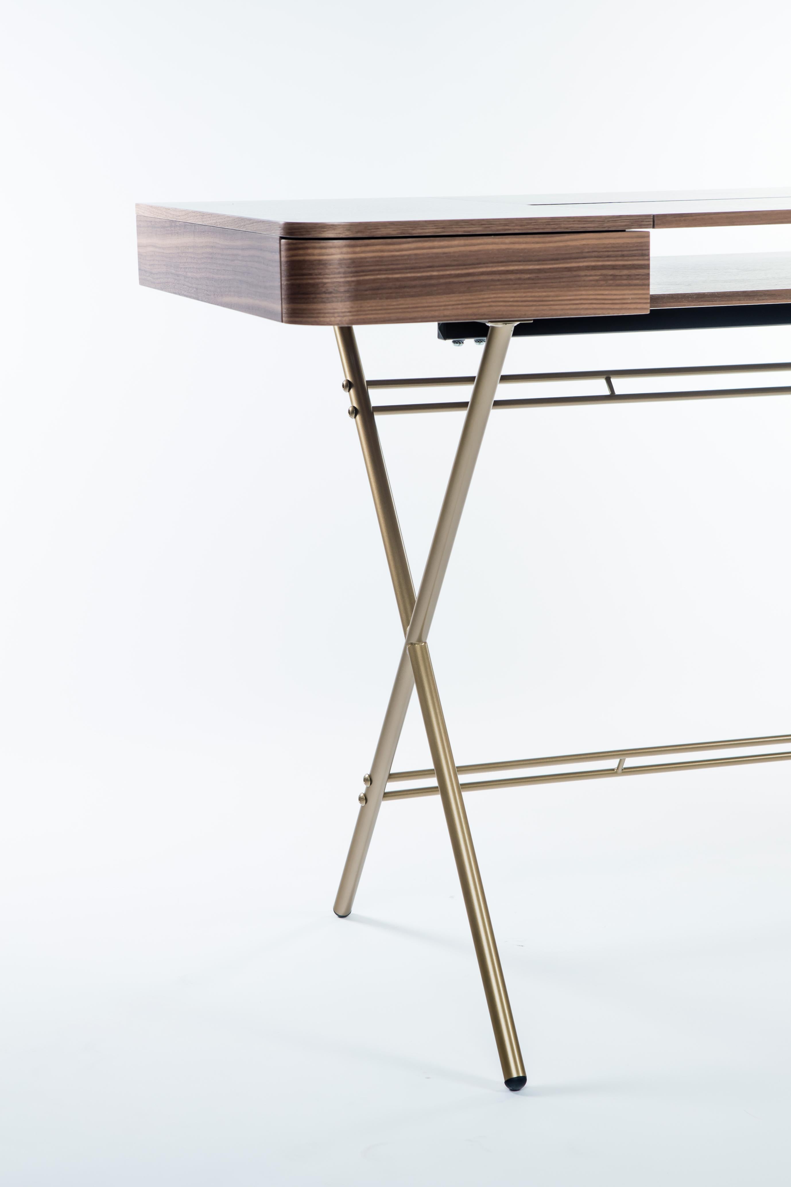Contemporary Adentro Cosimo Desk design Marco Zanuso jr Walnut veneer & golden base.  For Sale