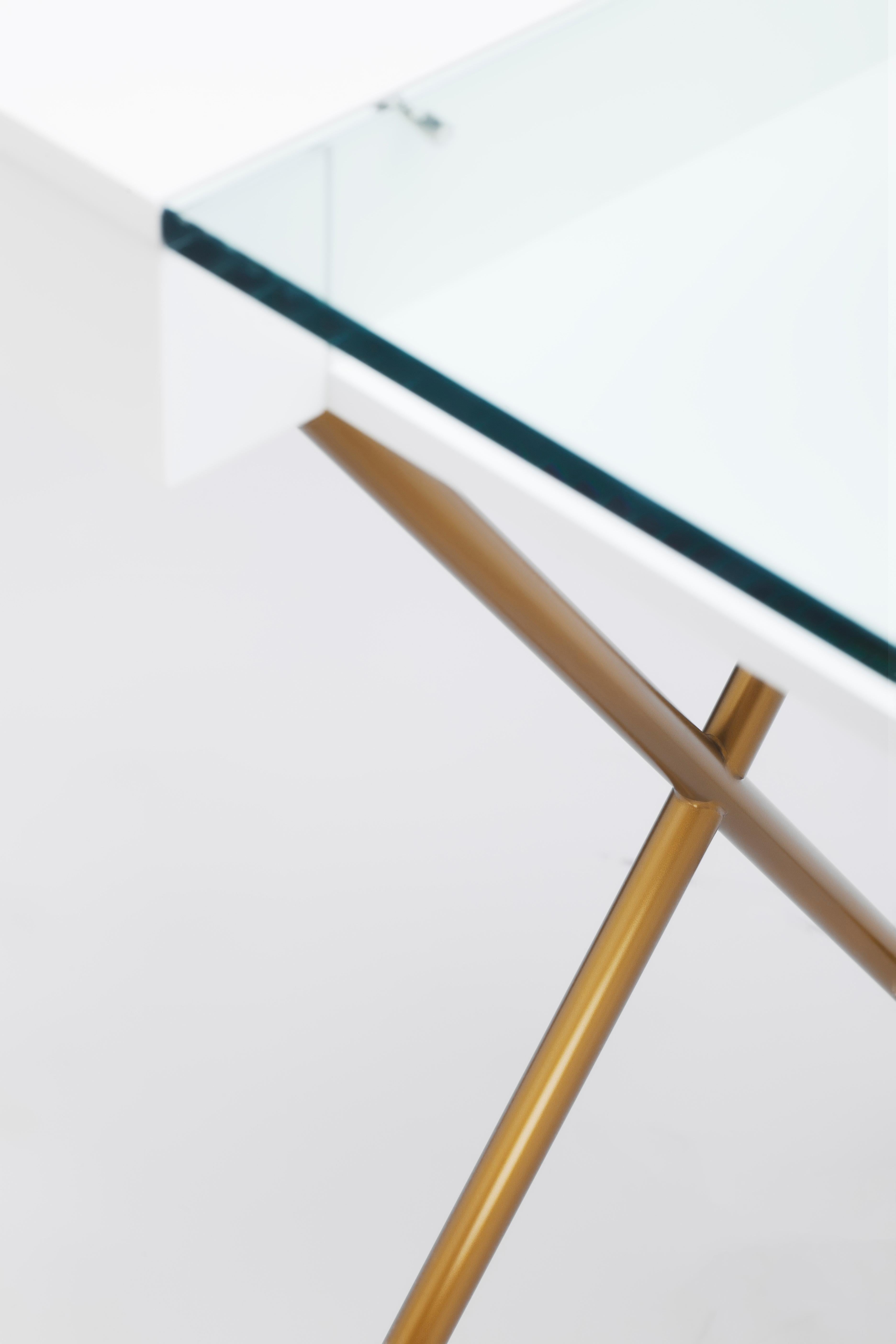 Schreibtischdesign von Adentro Cosimo, Marco Zanuso jr  weiß, Glasplatte und goldener Sockel.  im Angebot 2