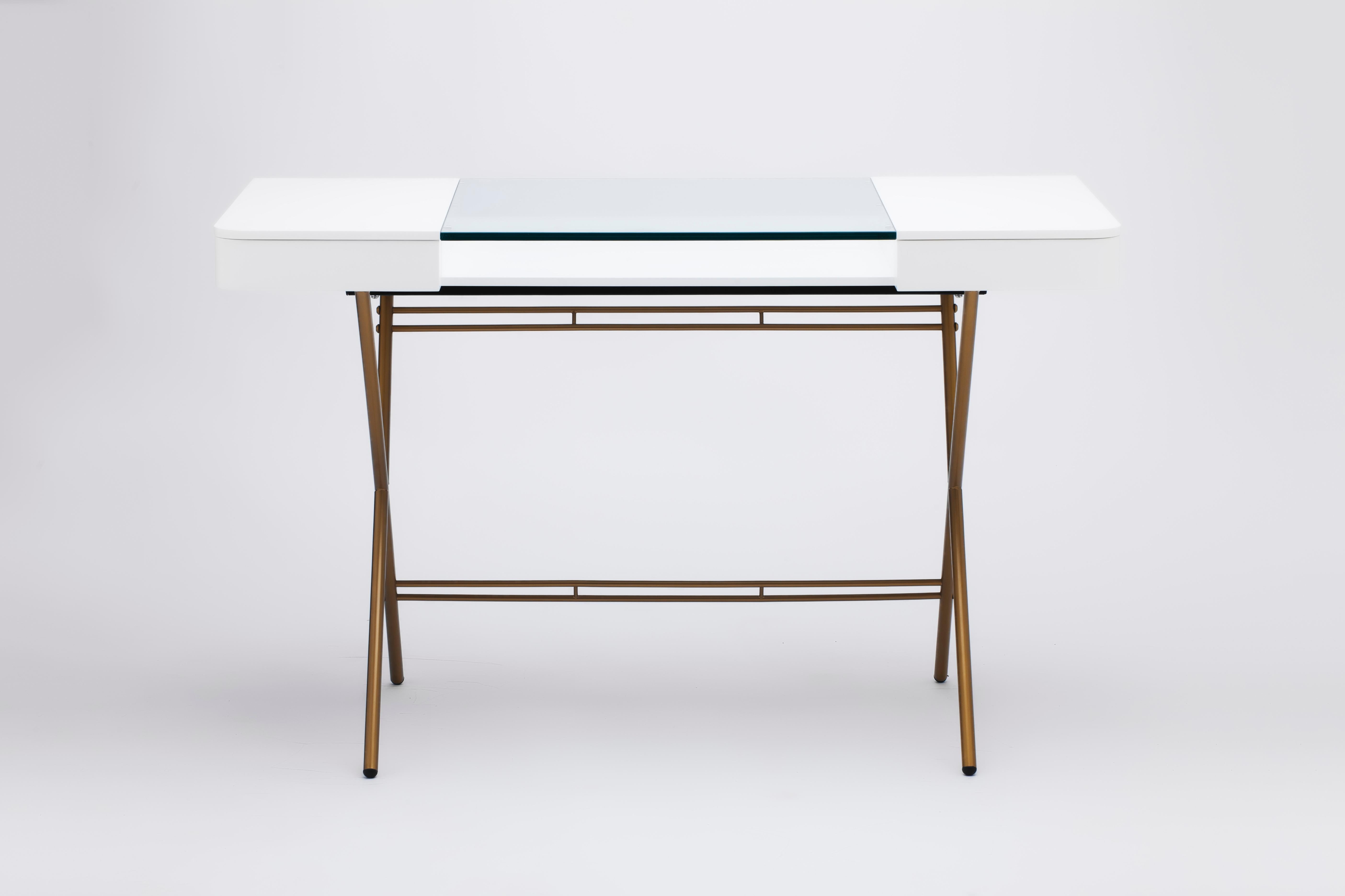 Schreibtischdesign von Adentro Cosimo, Marco Zanuso jr  weiß, Glasplatte und goldener Sockel.  im Angebot 4