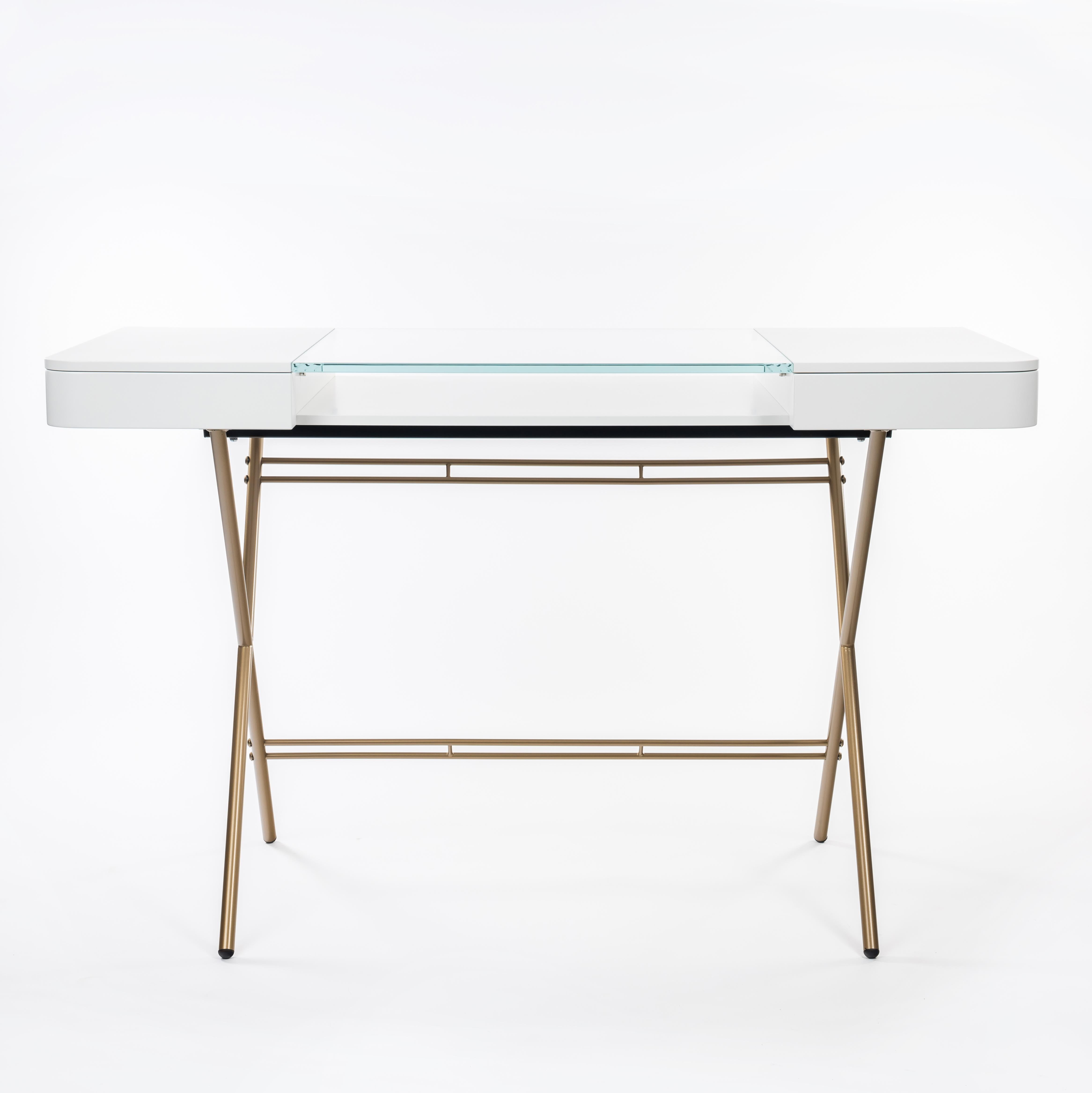 The Cosimo desk was designed by the architect Marco Zanuso Jr for luxury French furniture brand, Adentro Paris.
The desk is composed of a central extra clear glass panel with a storage below and has drawers on either side that provide ample storage