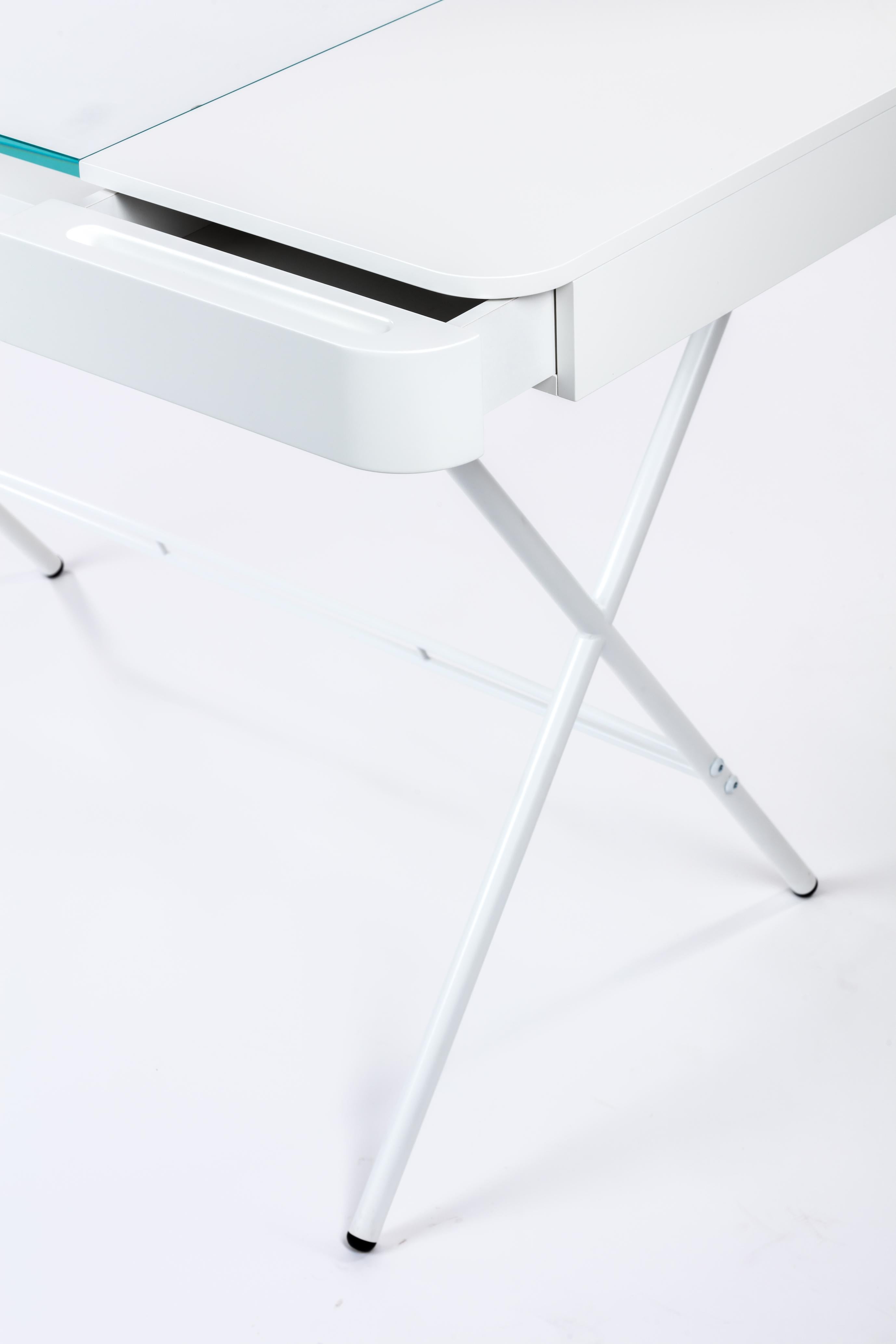 Schreibtischdesign von Adentro Cosimo, Marco Zanuso jr  weiß, Glasplatte und weißer Sockel.  (Metall) im Angebot