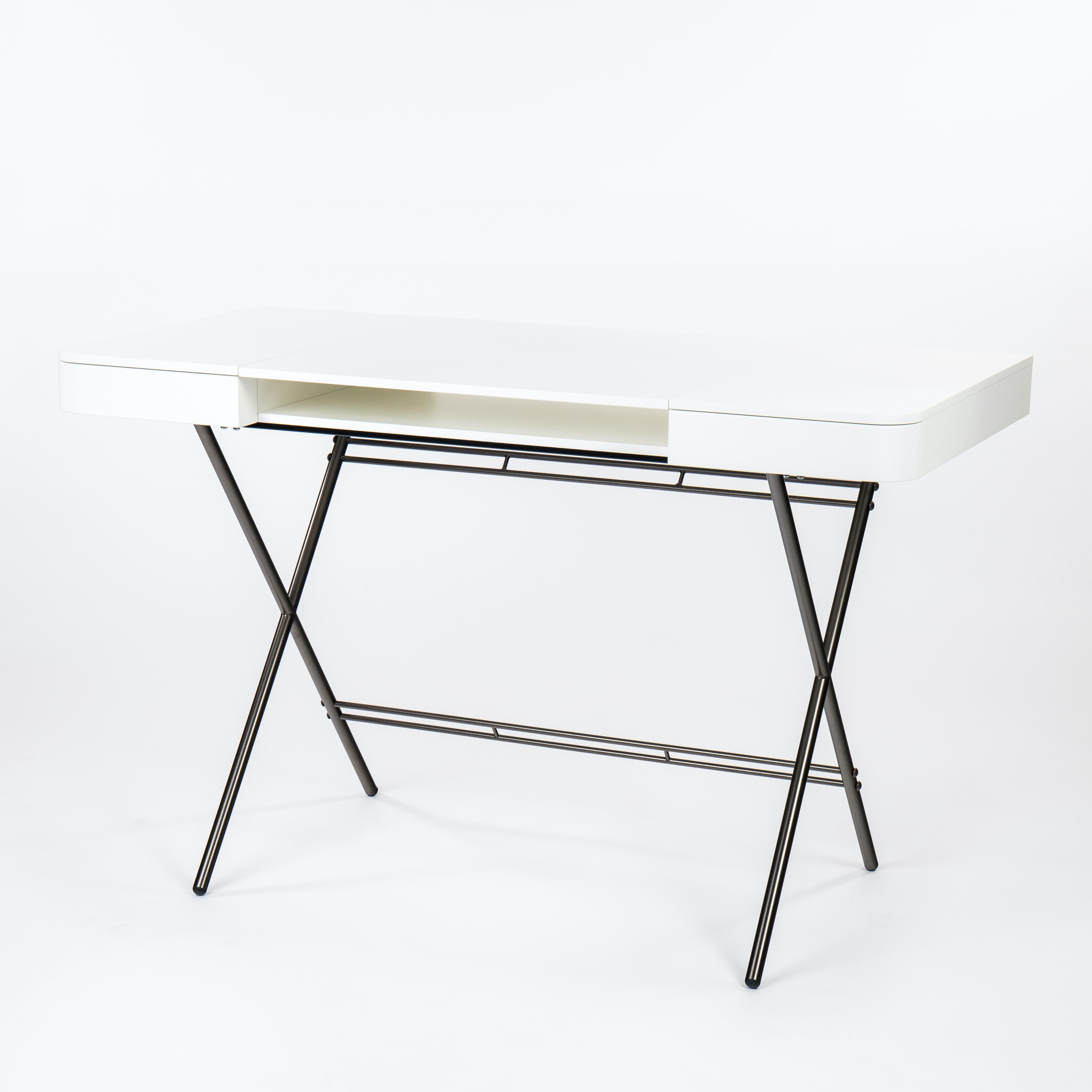 French Adentro Cosimo Desk design Marco Zanuso jr White Matt  top & bronze base.  For Sale
