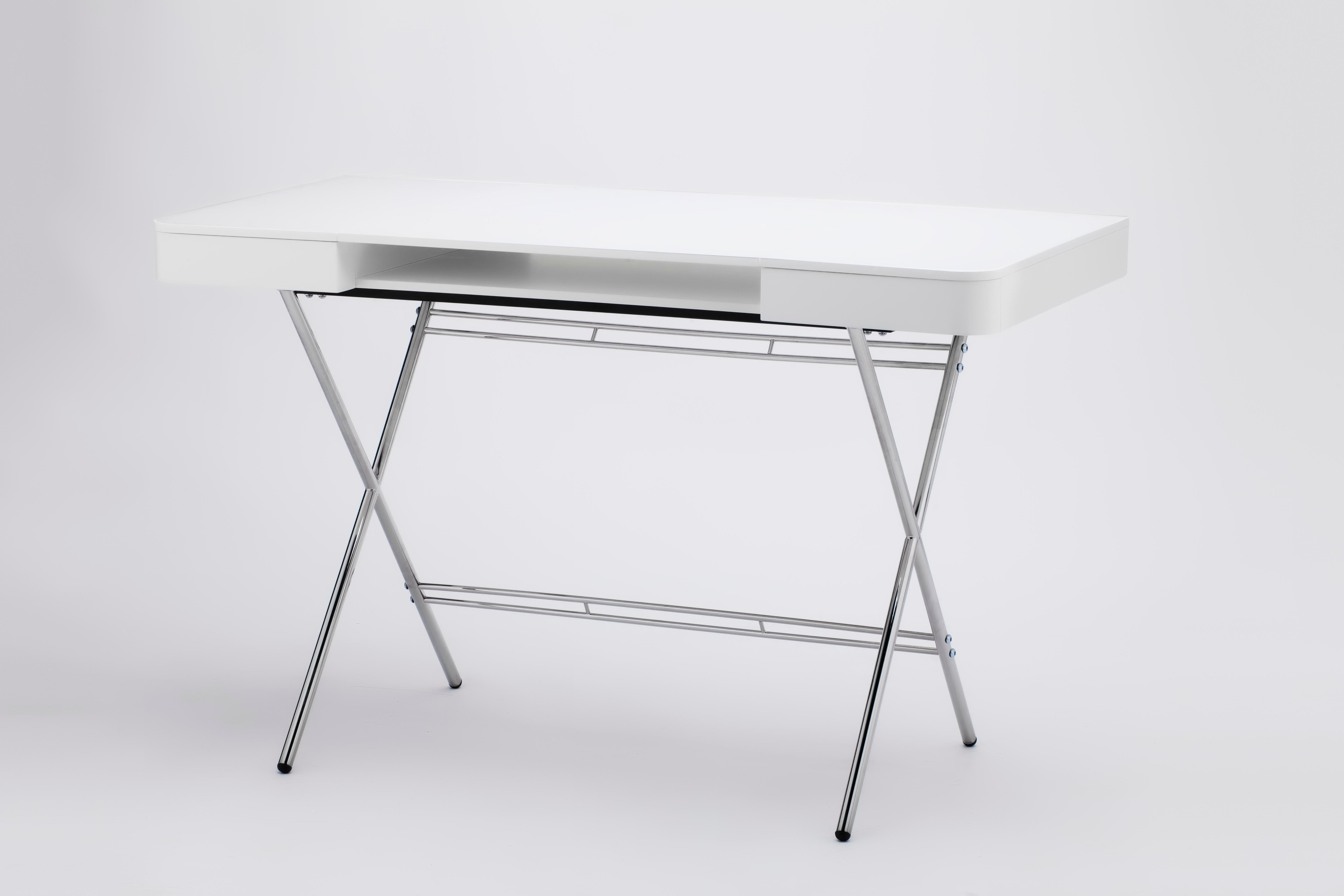 Adentro Cosimo Desk design Marco Zanuso jr White Matt  top & chrome base.  For Sale 6