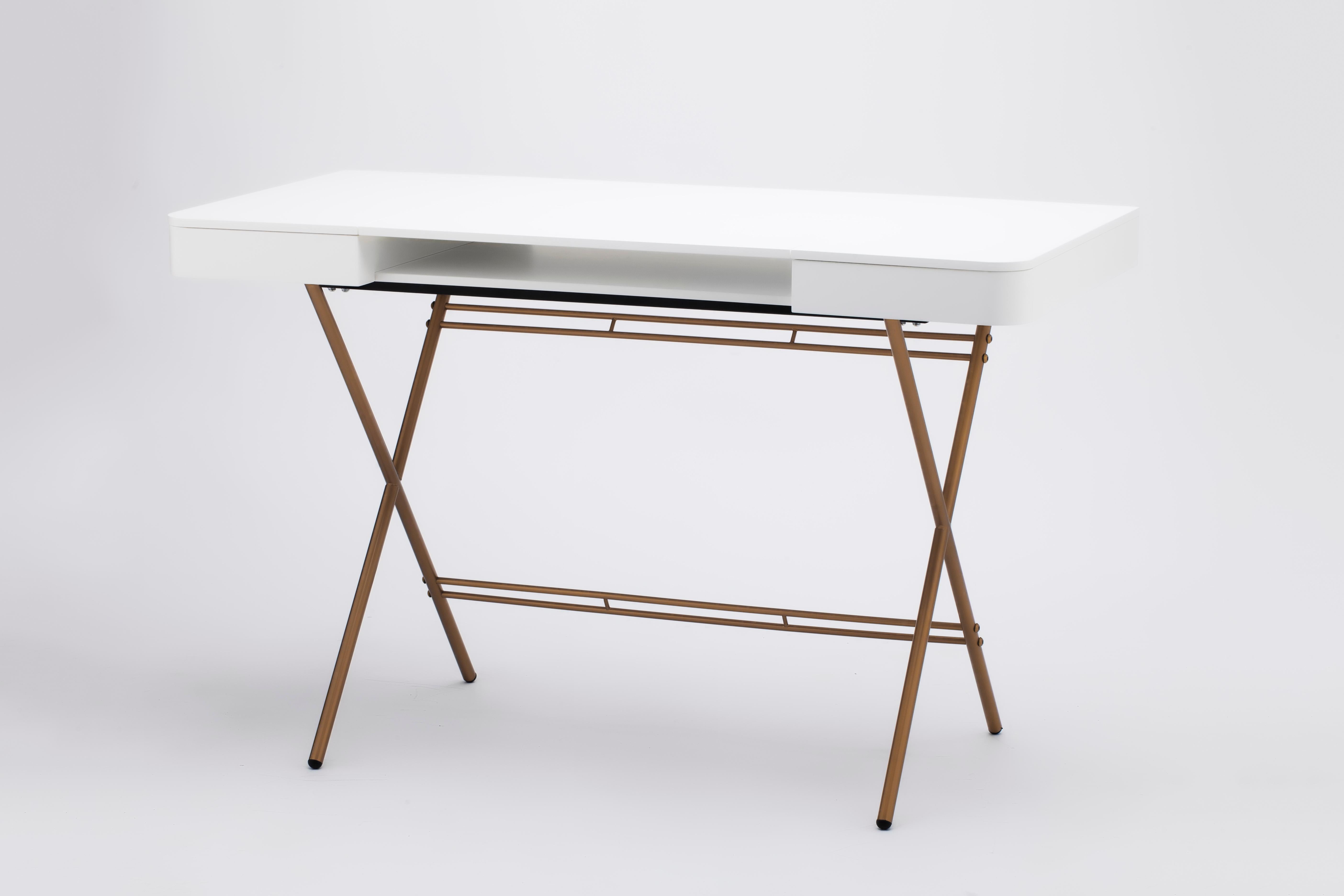 Lacquered Adentro Cosimo Desk design Marco Zanuso jr White Matt  top & golden base.  For Sale