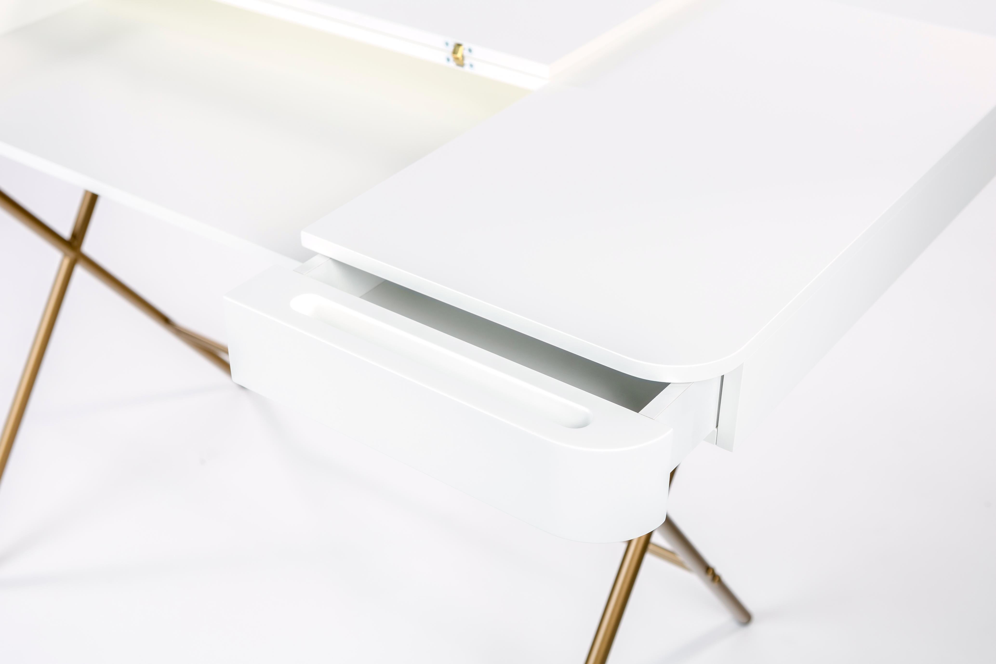 Metal Adentro Cosimo Desk design Marco Zanuso jr White Matt  top & golden base.  For Sale