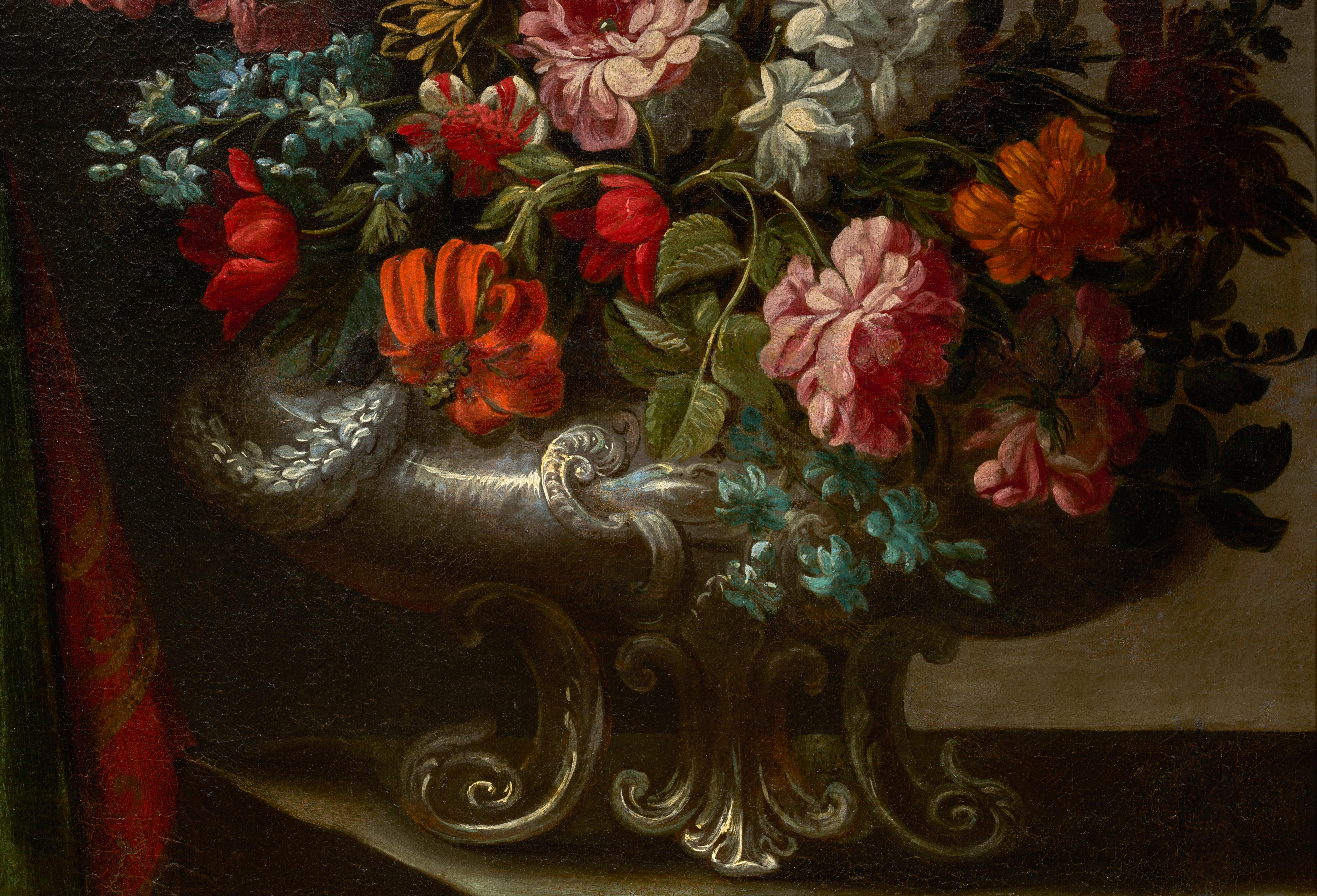 Barocke Silbervase mit Blumen, Obsttablett und Uhr von A. Zuccati  im Angebot 3