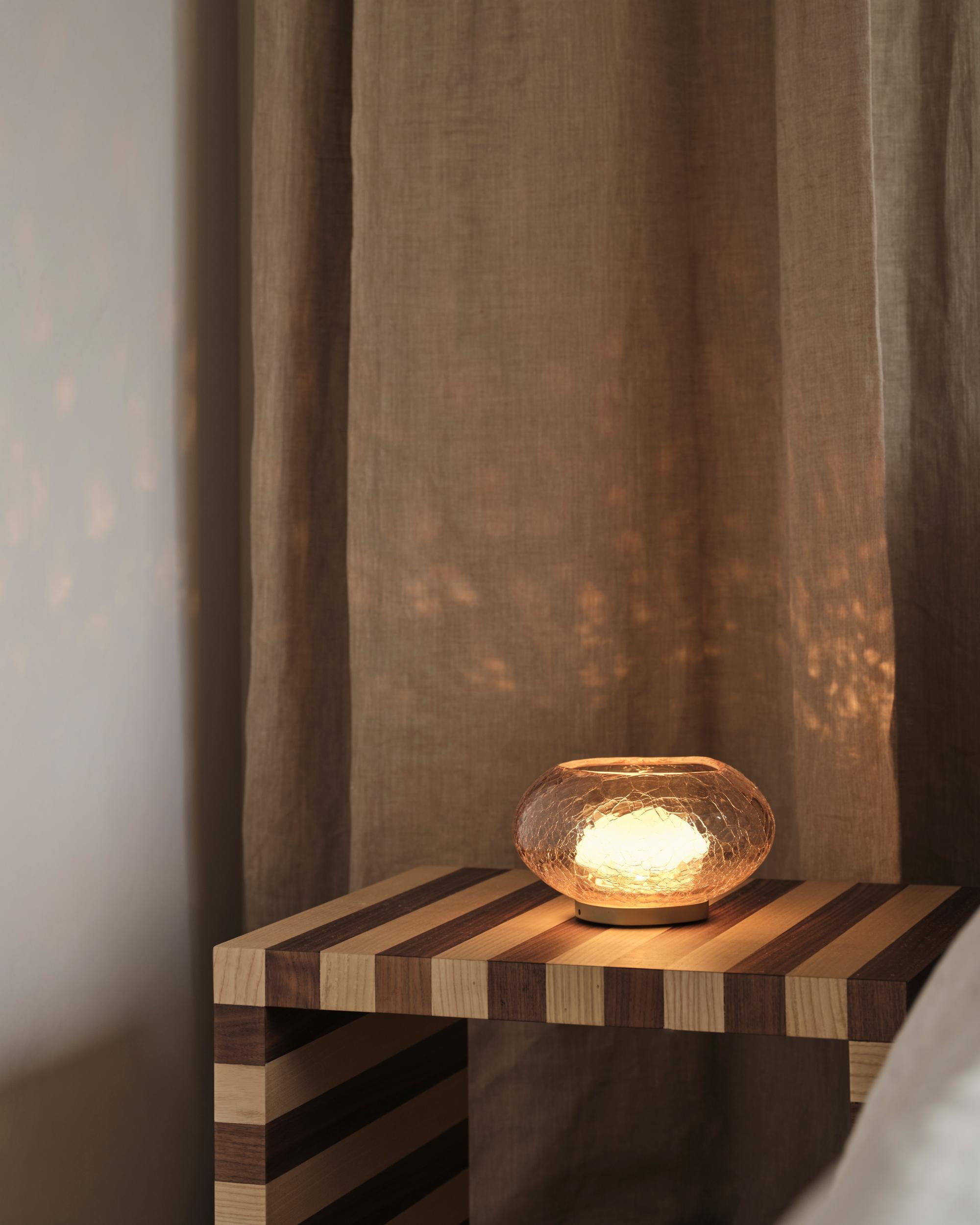Australiano ADesignStudio Alchemy T1 Luce da tavolo in vendita