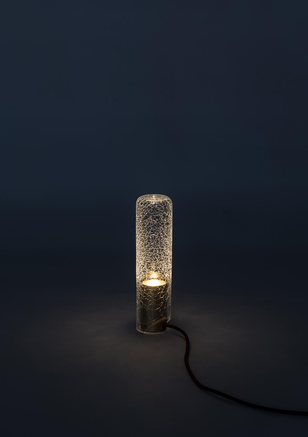 Contemporary ADesignStudio Crackle T1 Table Light Hand Blown Glass with Ambient LED Output For Sale