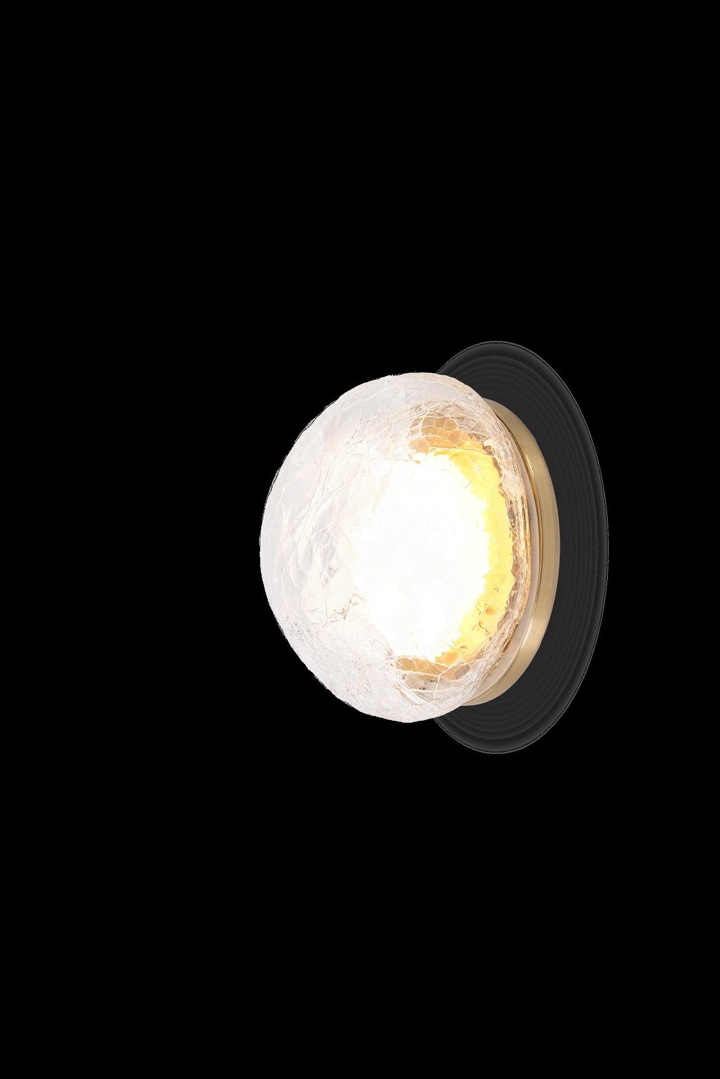 ADesignStudio Roe W1 Sculptural Hand-Blown Glass Wall Light In New Condition For Sale In Banksmeadow, NSW